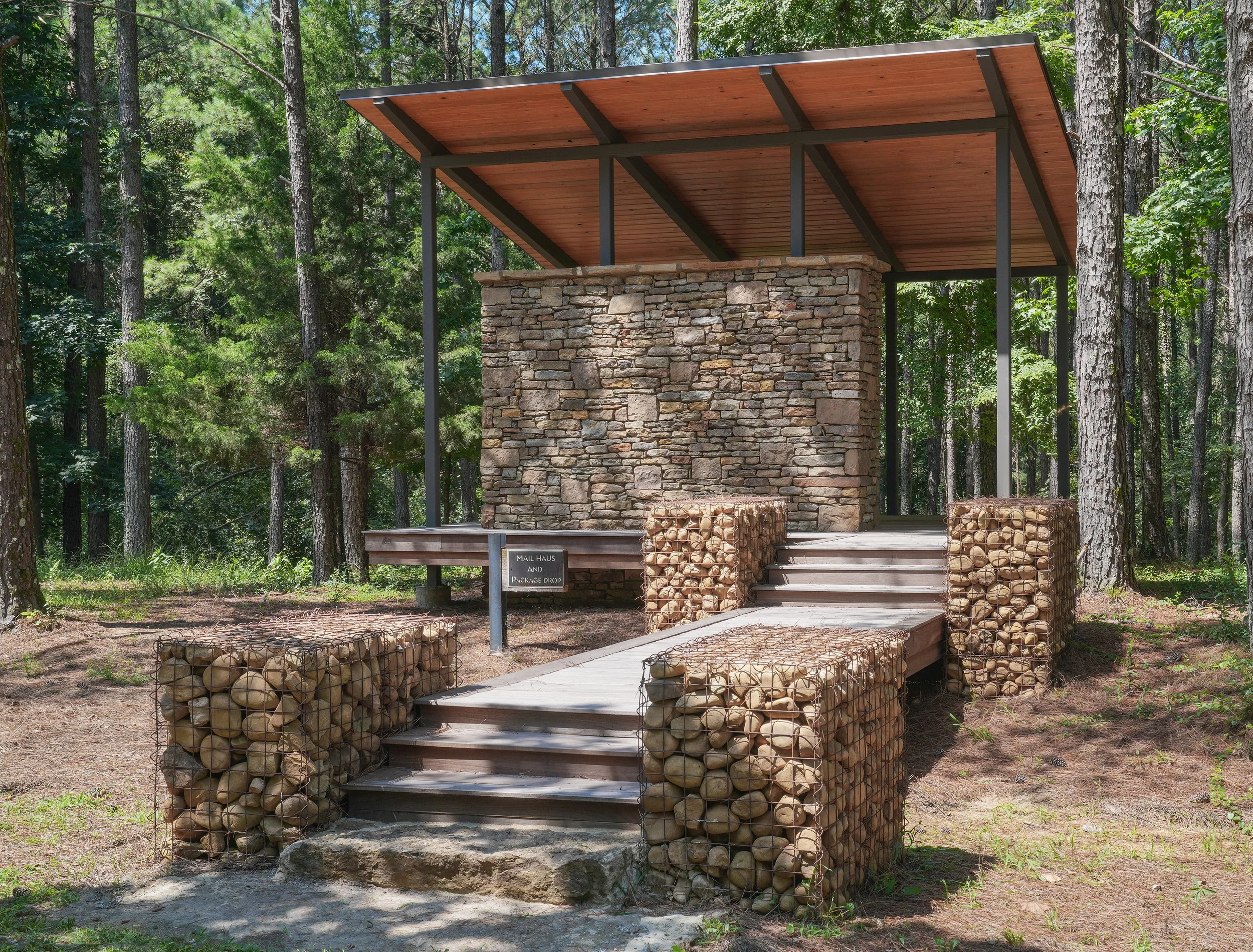 Merit Award Winner: Splinter Creek Mail Pavilion