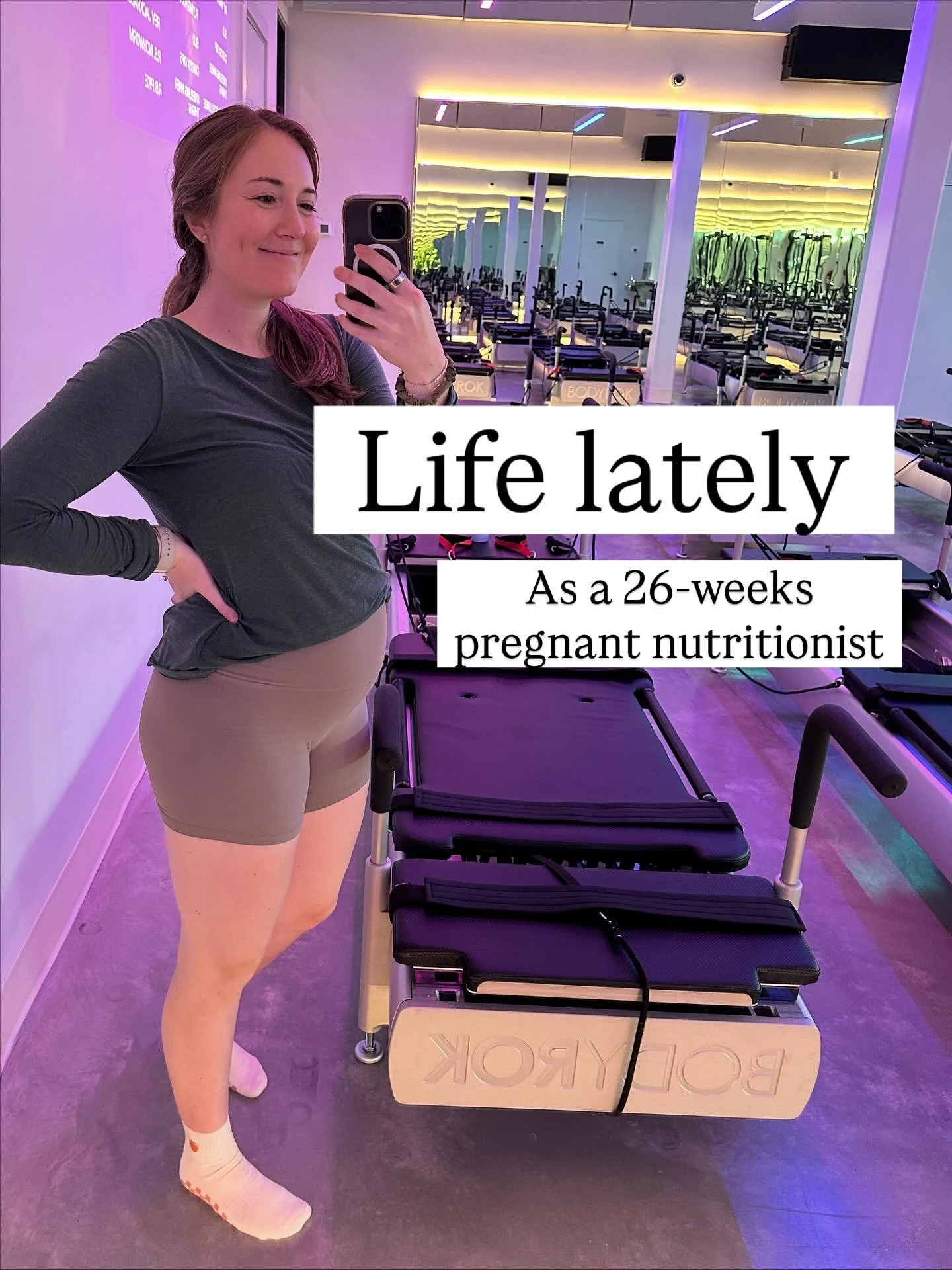 Lots of food, lots of movement, &amp; lots of bump growth these last 4 weeks 💕🤰