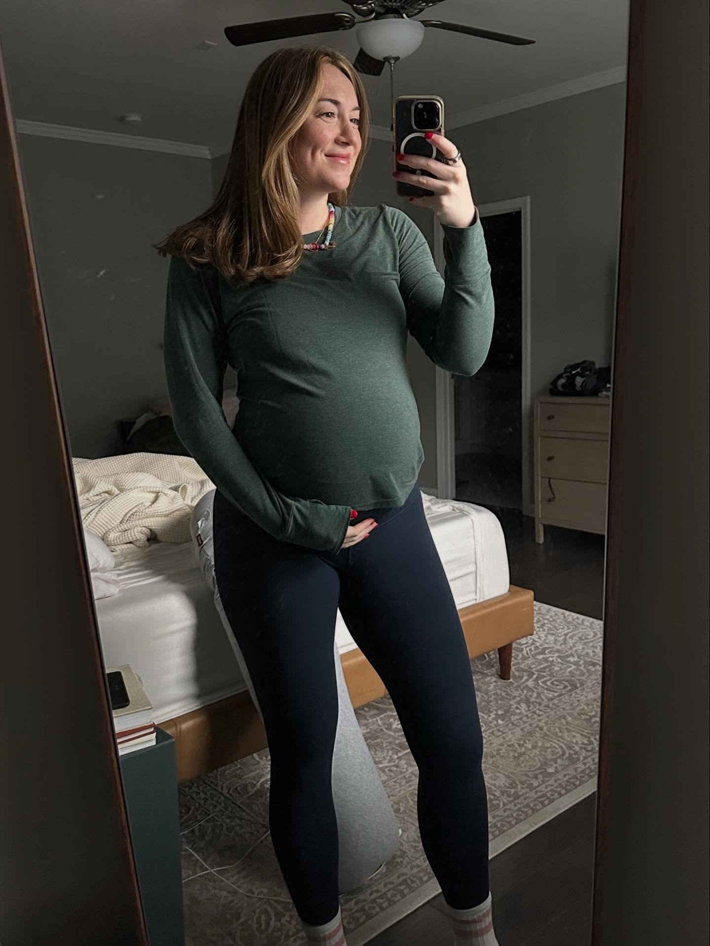 This is 34 ✨✨✨

Honestly, it was the birthday weekend of my dreams: good food, fresh hair cut, the best sushi in ATL, peaceful massage, outdoor walks, sweet surprises &amp; slow mornings

2026 is going to be the year that everything changes and I&rsq