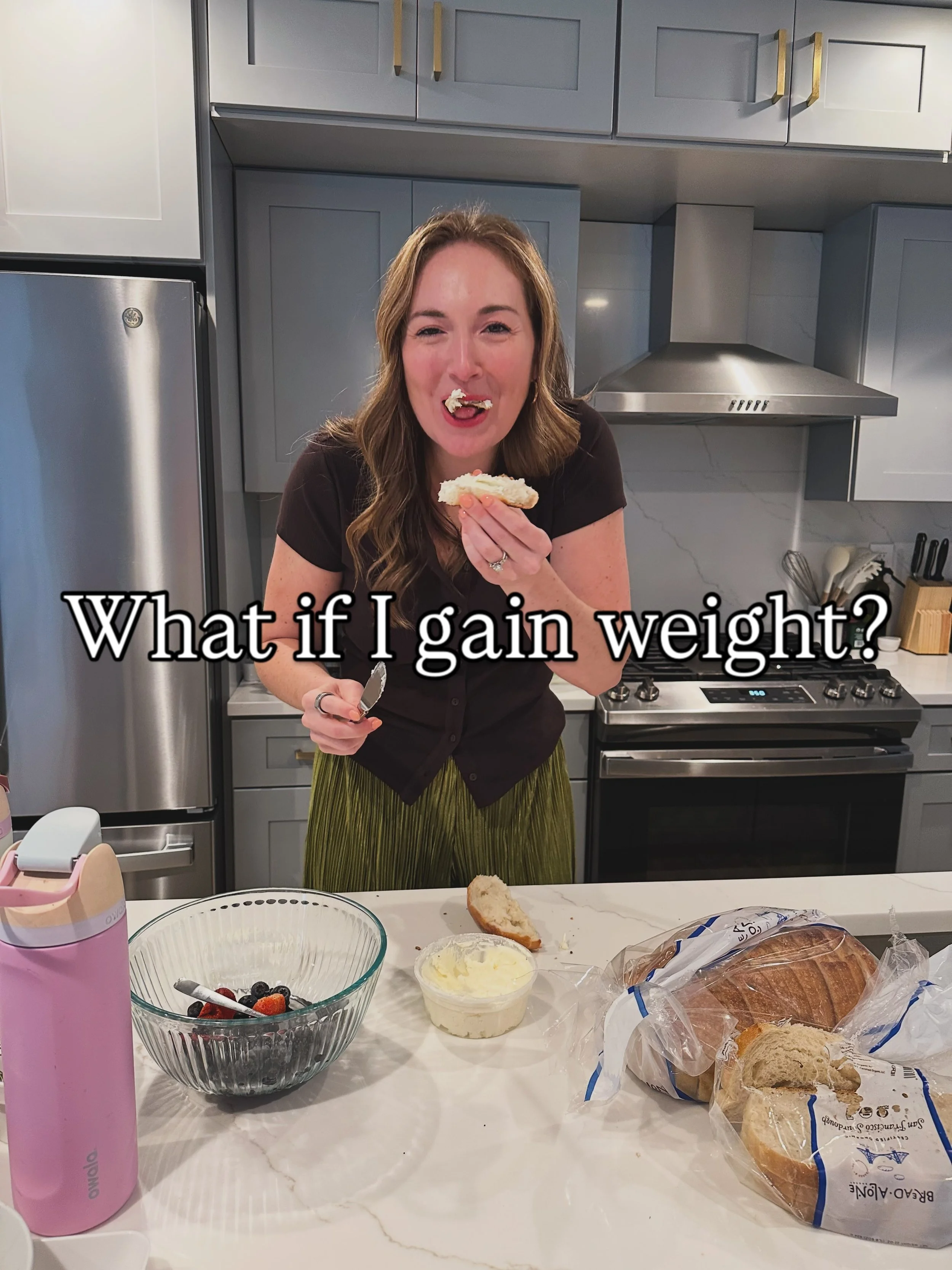 A client recently told me she&rsquo;s sick of stressing about eating exactly 80 grams of rice at dinner (if that&rsquo;s what she pre logged)

We&rsquo;ve lost the plot.

Tracking macros isn&rsquo;t about getting good at tracking macros. 

This is wh