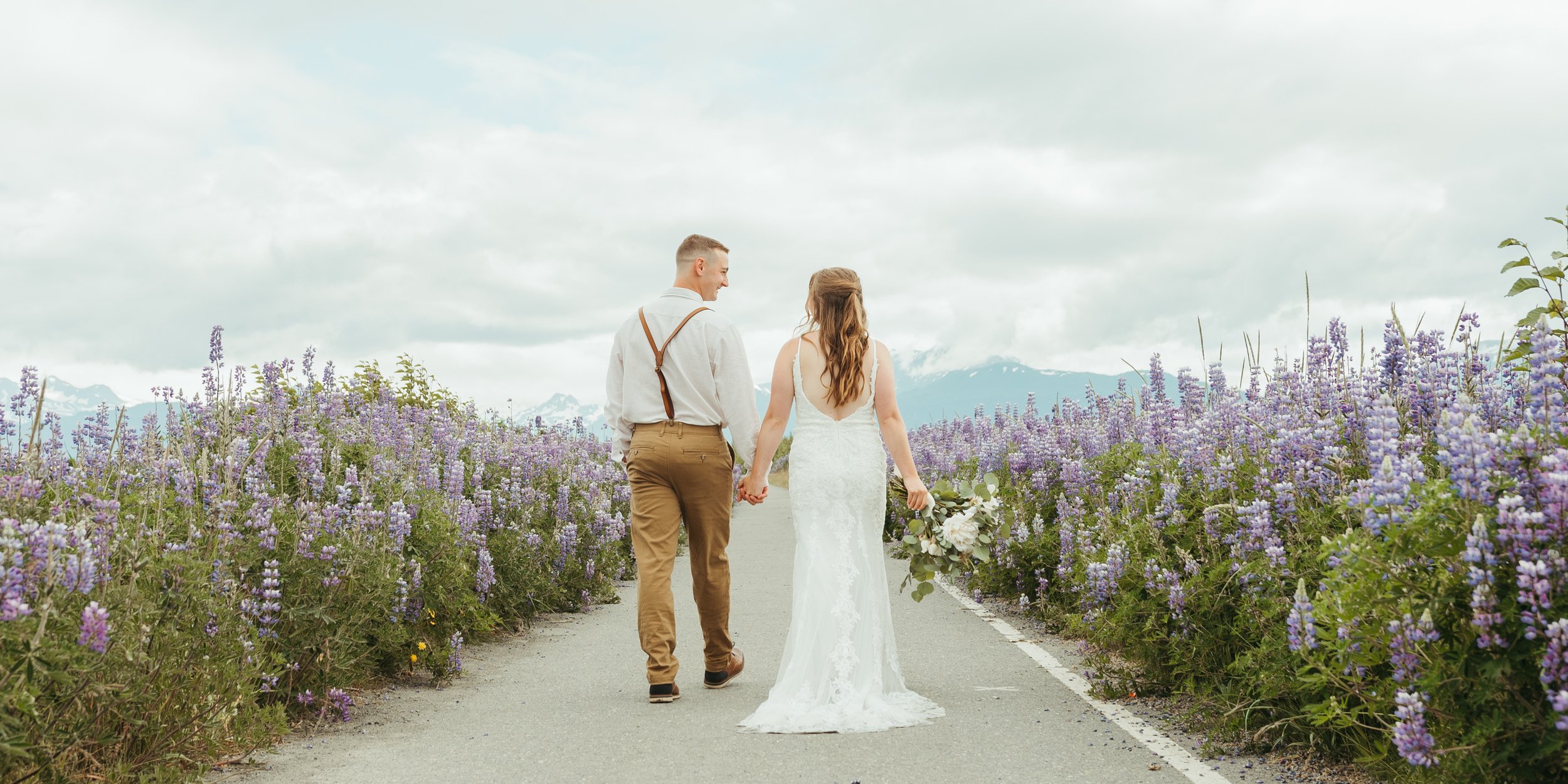 Capturing Love, Leaving Only Footprints: The Art of "Leave No Trace" Wedding Photography