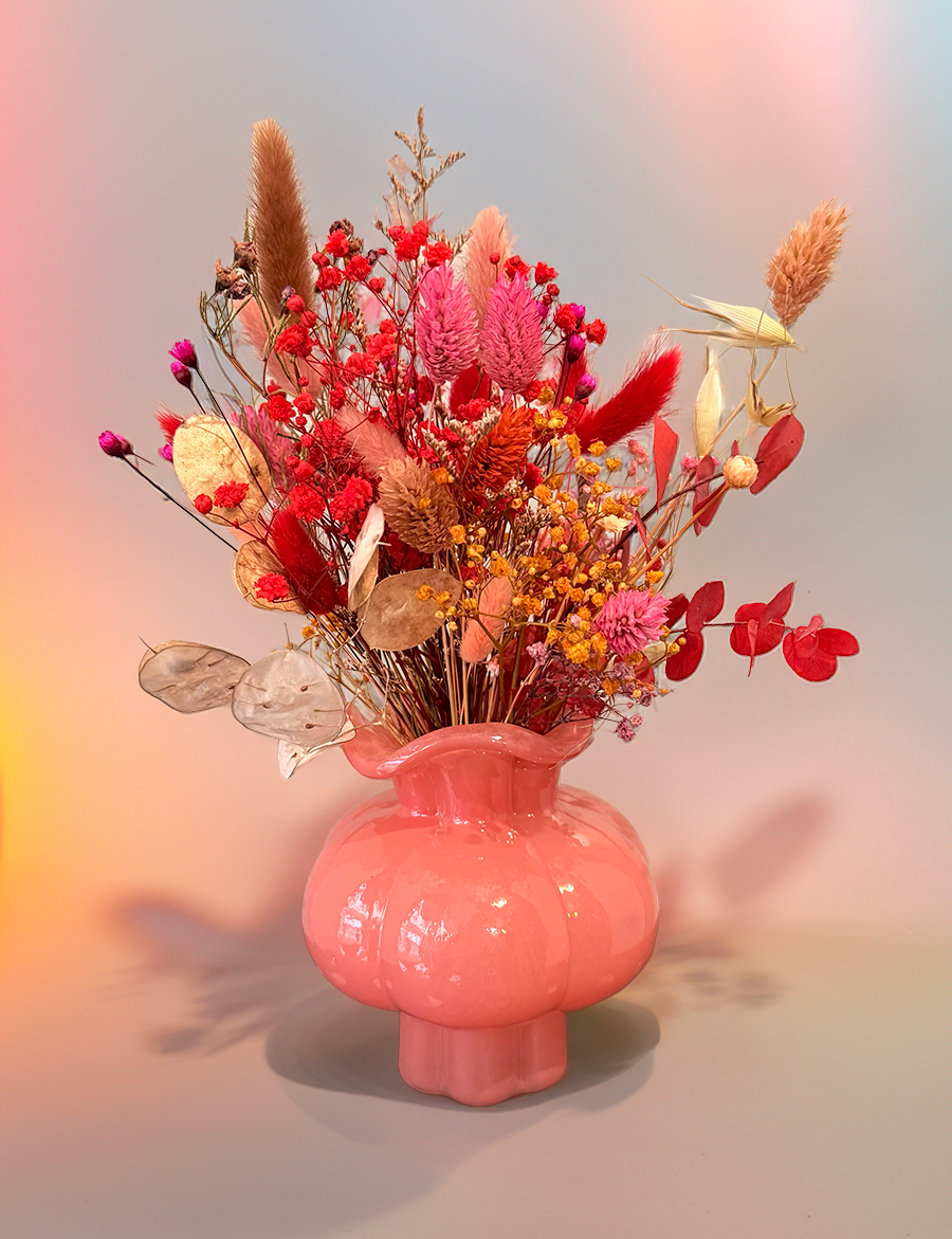 Moyen bouquet fleurs séchées tons rose/rouge/beige et avec vase