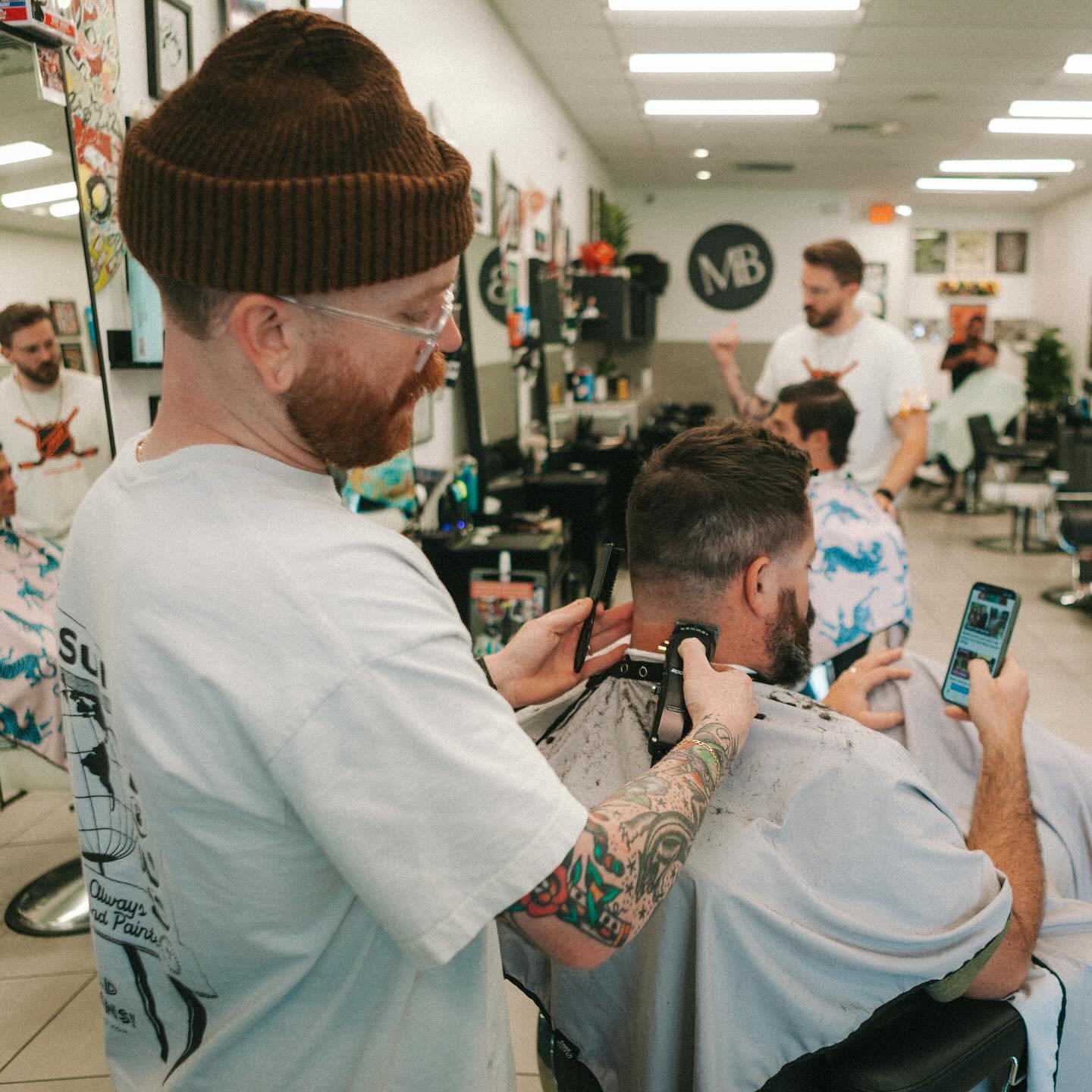 𝐋𝐢𝐟𝐞 𝐢𝐬 𝐠𝐨𝐨𝐝. ⁣
⁣
𝐌𝐇𝐁𝐋𝐕𝐂𝐊.𝐂𝐎𝐌⁣
⁣
⁣
⁣
#barber #tampa #tampabarber #tampabarbershop #barberevo #americansalon #modernsalon #barbershop #haircut #barbershopconnect #fade  #barbers #hairstyle #jrl #barbering #style #foryoupage #behind