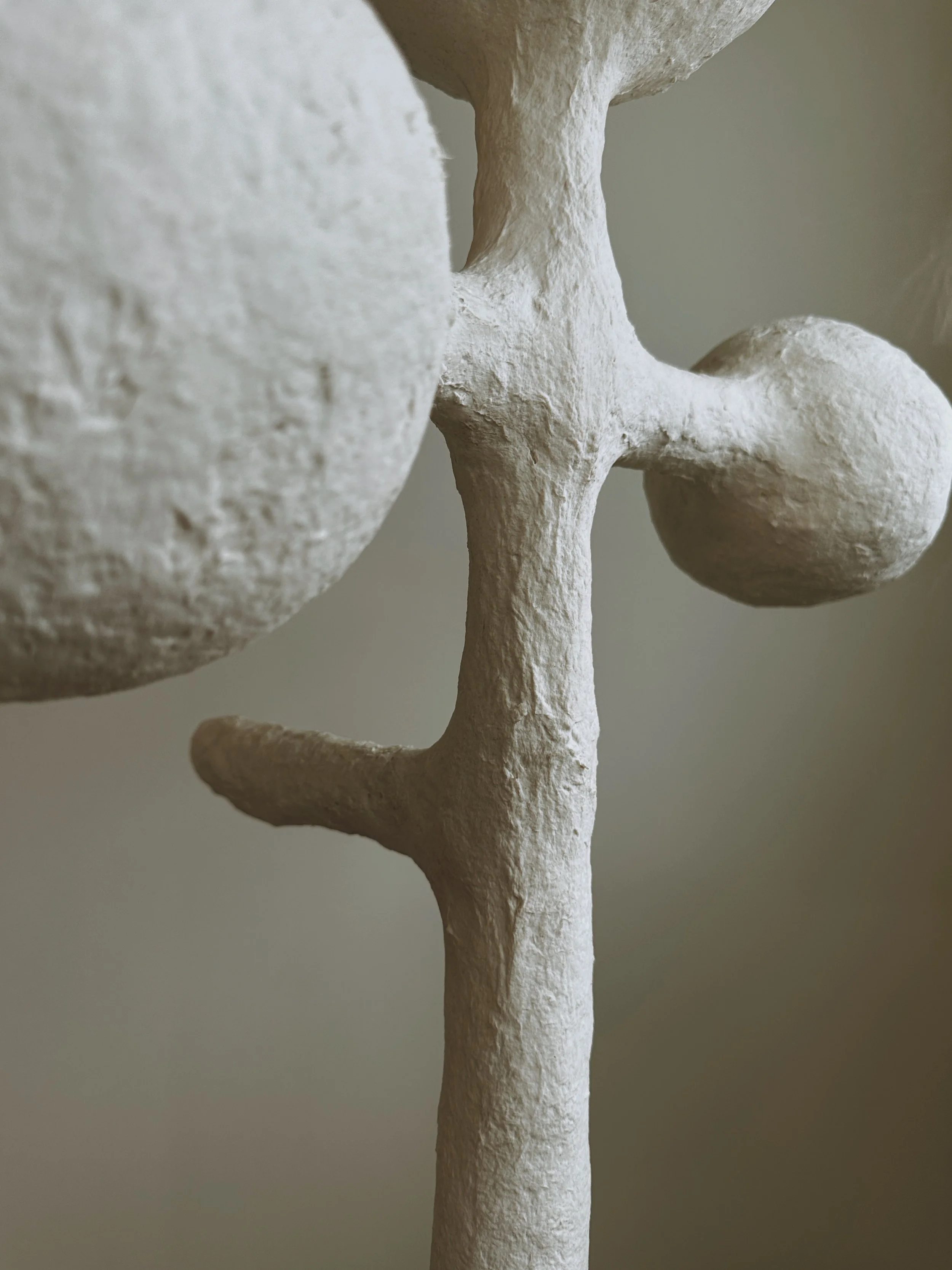 Sculpted biomorphic totem by artists Krislyn Komarov and James Benn O.M. Studio Los Angeles.