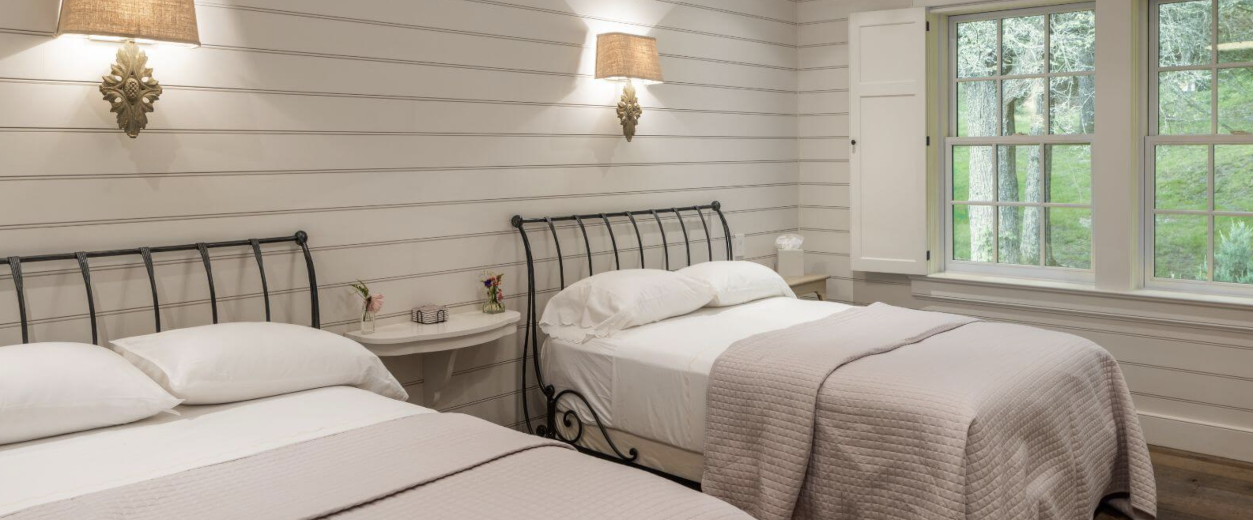 Peaceful Appalachian mountain landscape surrounding a wellness retreat for mothers and babies