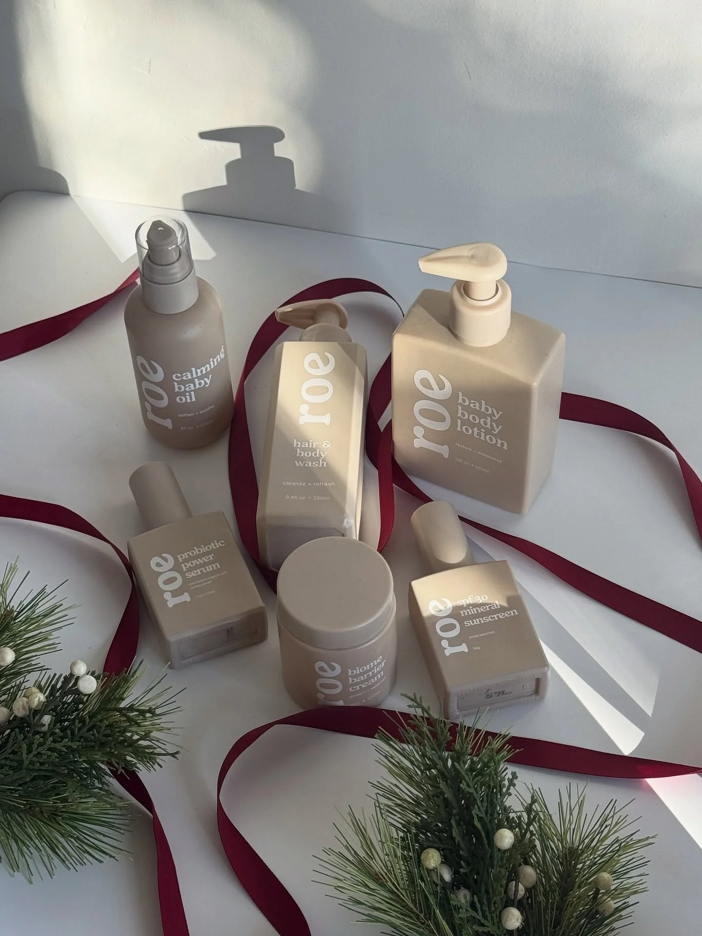 organic November content for @roewellness 🤎🎄

The team at Roe loves putting a spotlight on the simple luxuries of life in soft, gentle ways, and that&rsquo;s what I love to focus on them for supplement content. 

I&rsquo;ve also been working with t