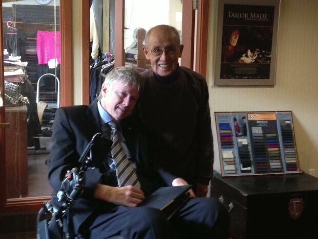 Chinese-Canadian community honours Vancouver’s Modernize Tailors, pioneer family