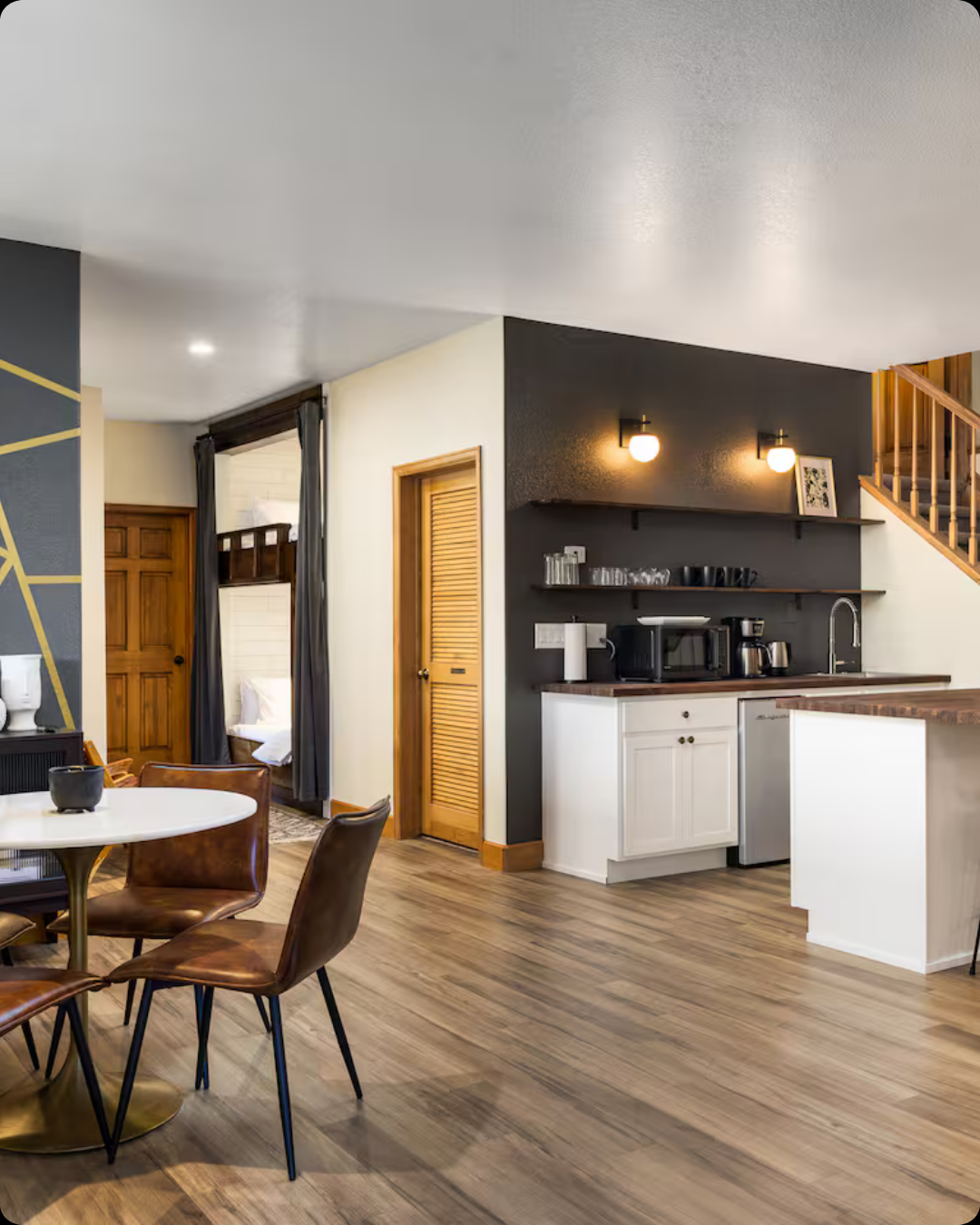 Conifer retreat kitchen