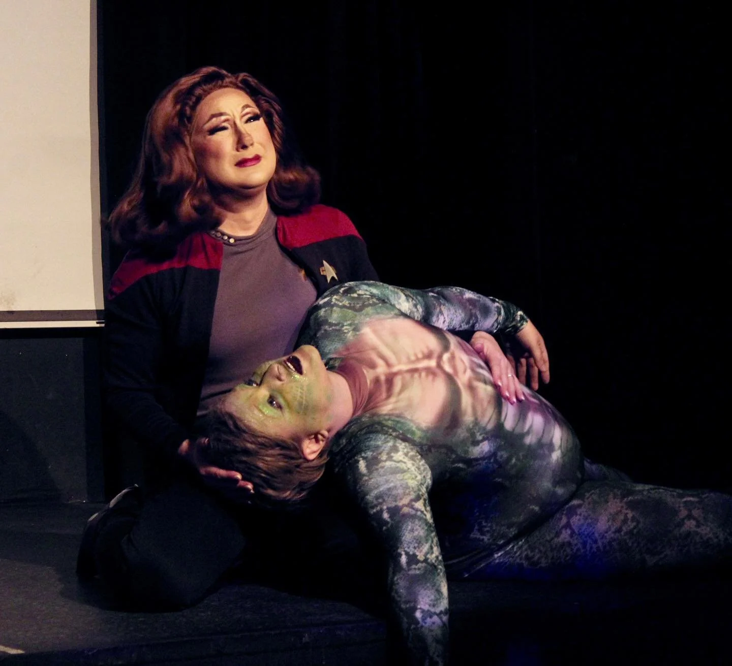 No, that&rsquo;s not a Renaissance painting&hellip; it&rsquo;s our very own @jacksonjuniper and @theheatherwood at our Threshold show!! Don&rsquo;t they make a cute couple?

We don&rsquo;t have a show this weekend, but keep your eye out for more show