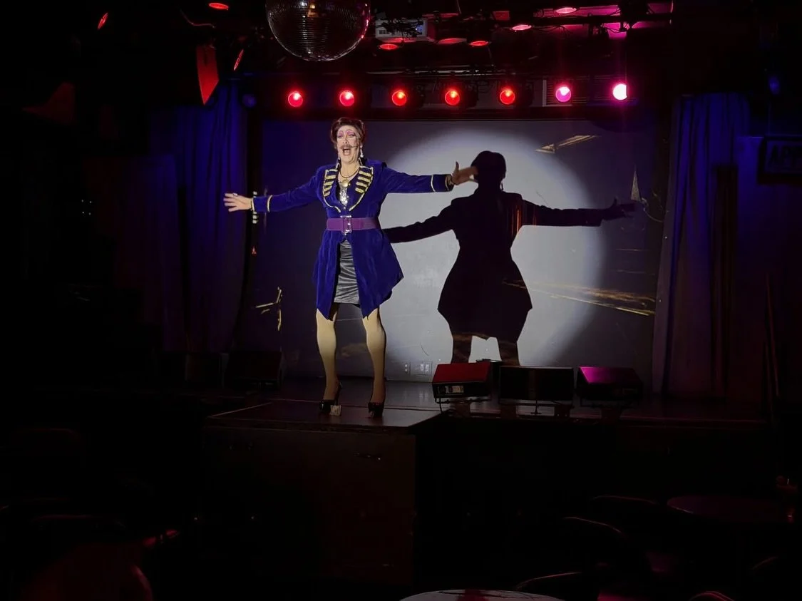 We had a a cute Trek night with @romancinggodiva and @the_kaileerose in command! Also a surprise guest appearance by @stellaqueenmum! Beam down to @redeye_ny for #StarTrekStrangeNewWorlds at 6:30pm on Fridays. No cover! Discover the queer frontier wi