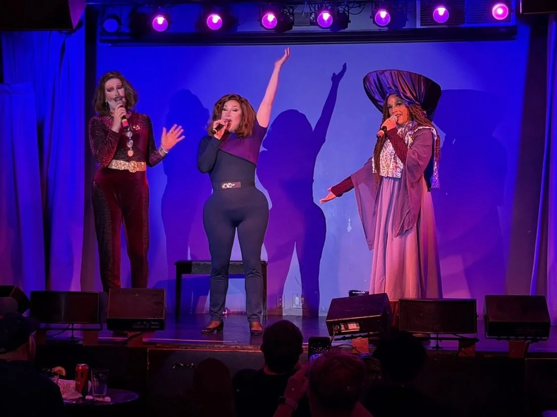 We had the most fun at our most recent #StarTrek show with @theheatherwood and @the_kaileerose bringing to life the #TNG episode #TheMostToys and @princessndapopperz bringing our favorite bartender to life as #Guinan! eam down to Red Eye NY for #Star