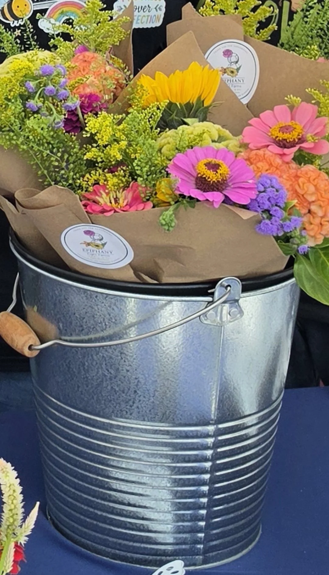 EEF Charmer Bouquet .jpg