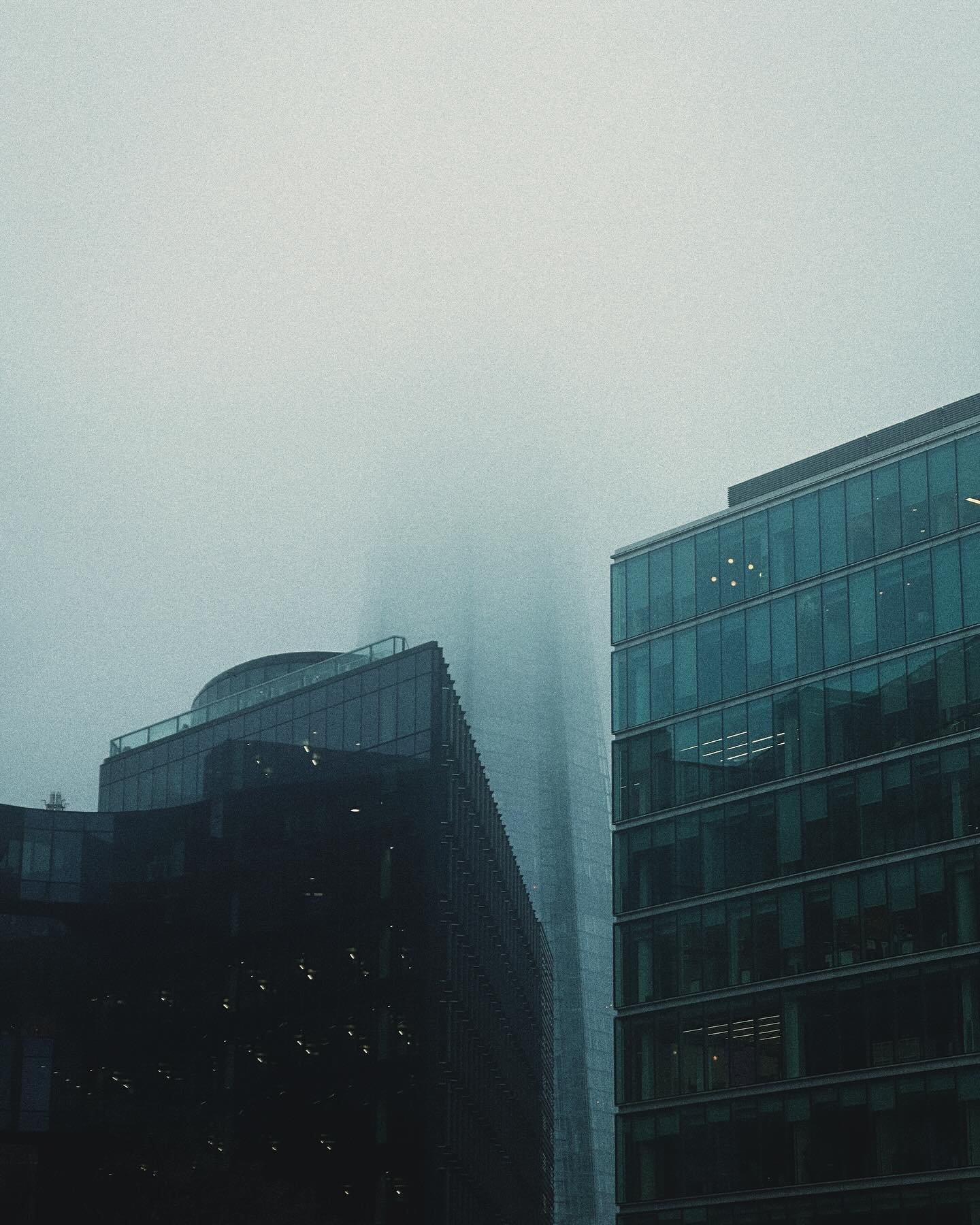 #cinematicphotography 
#cinematiclook
#londonphotography
#londonlife
#thisislondon
#filmmaking
#filmphotography
#filmlook