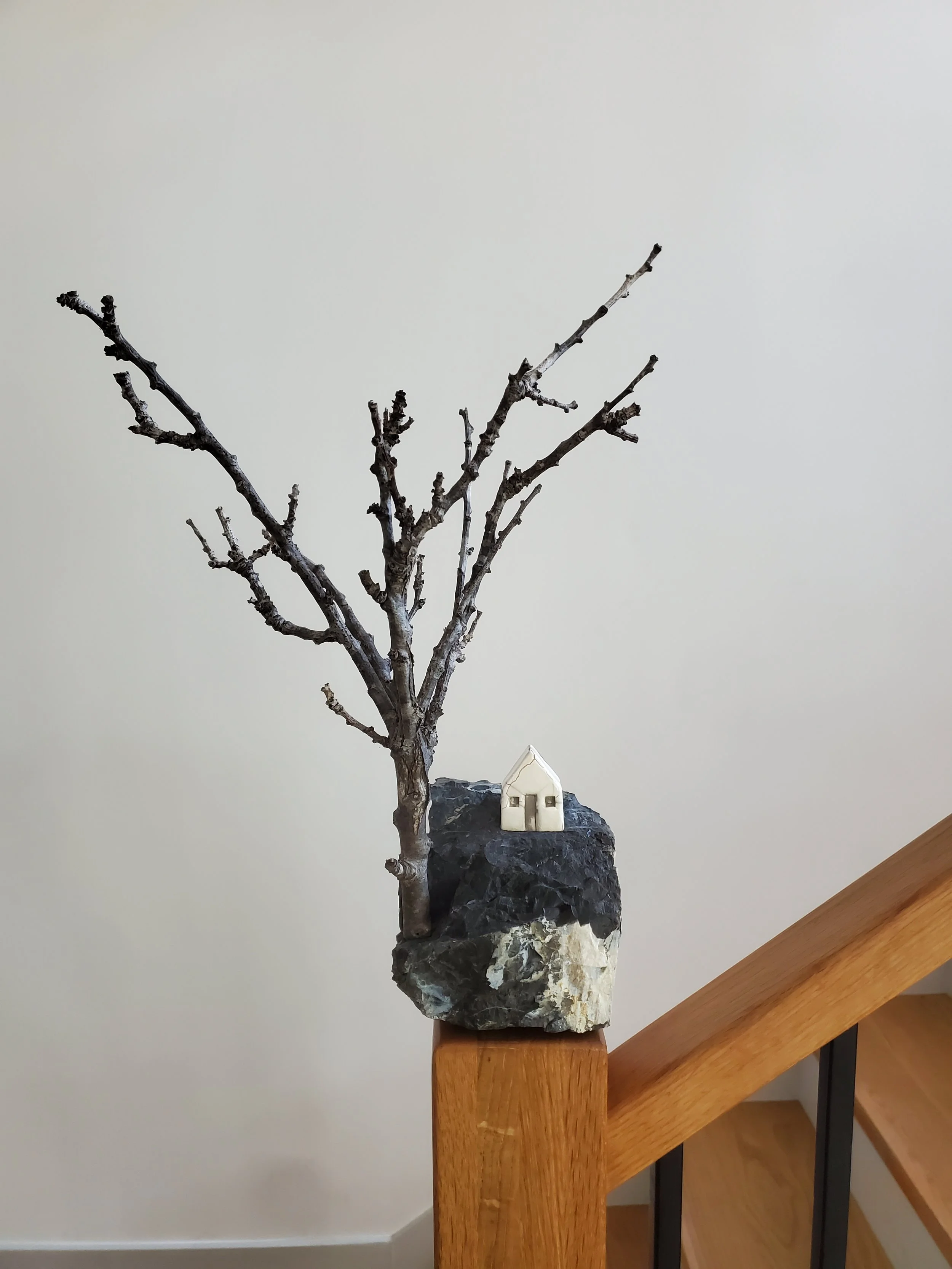 ghost house with tree (14" x 10" x 5")