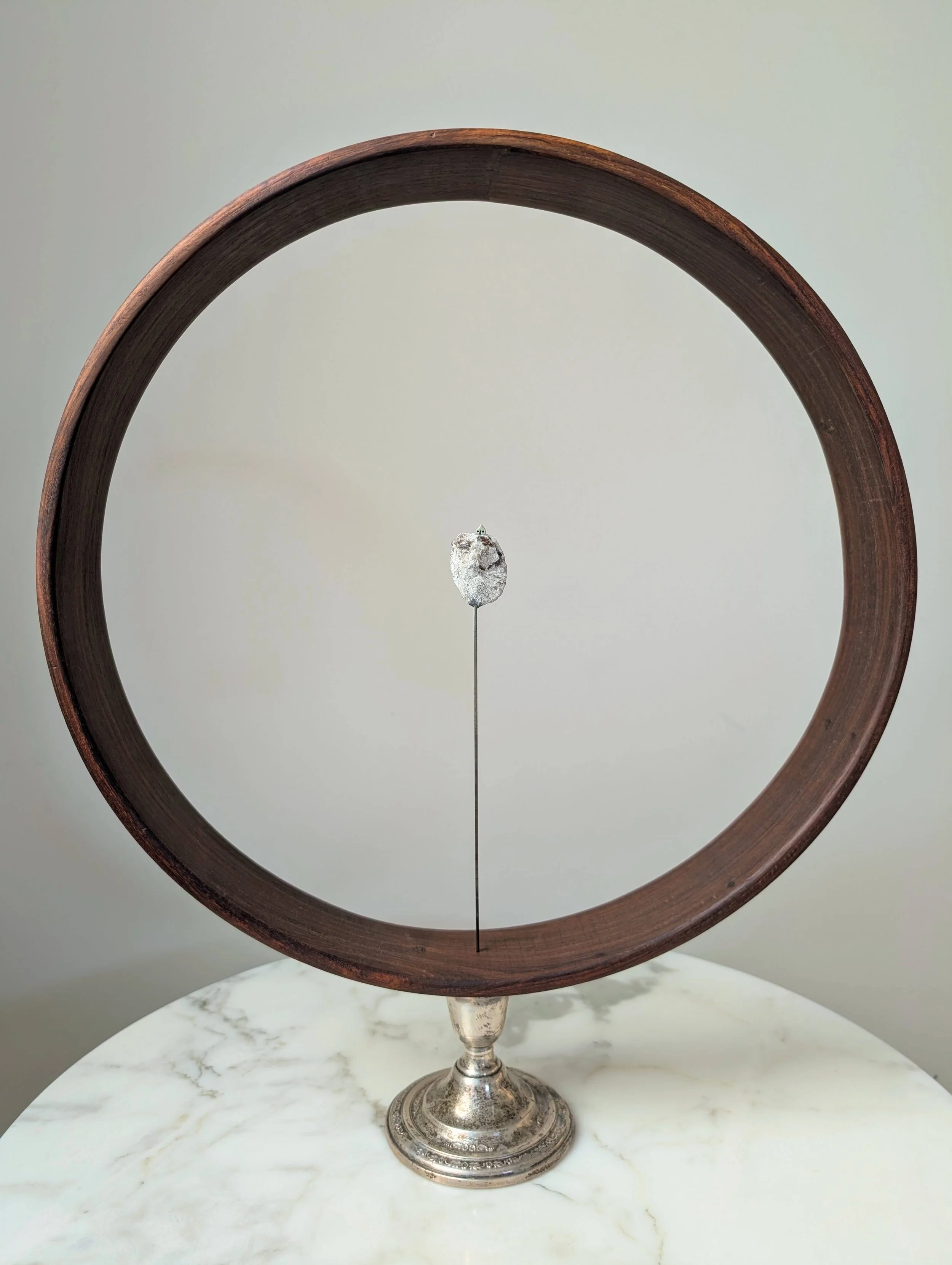the sea is circled and sways (19" tall)