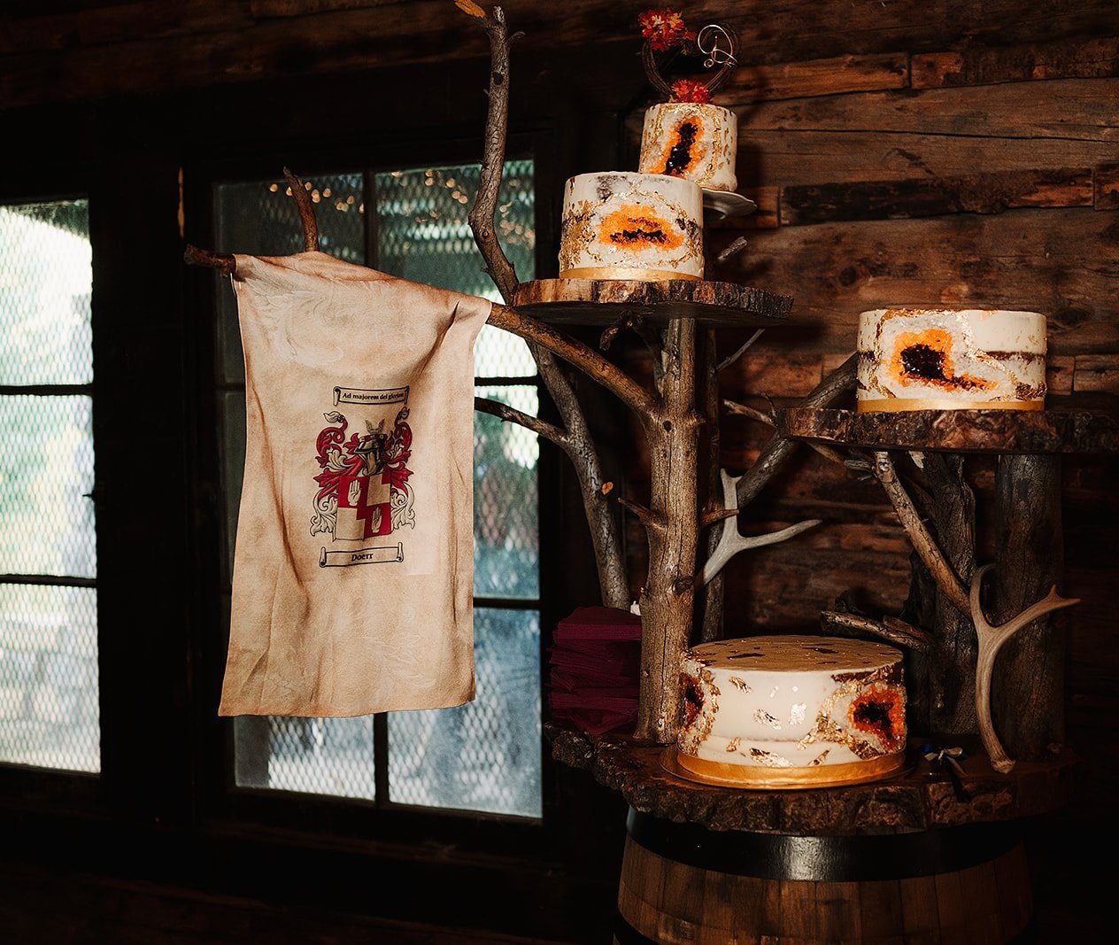 Example of the cake stand in use.