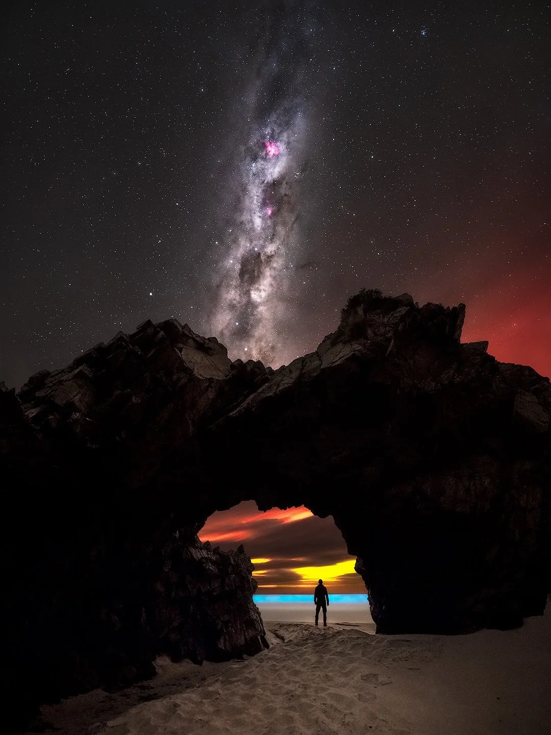 Bioluminescence, Aurora, and Milky Way at Bruny Island, Tasmania. 

My website just got a refresh and a few workshops for next year are now live, with another one in the works.

Bruny Island in March 2025 is almost full with only two spots left. If y