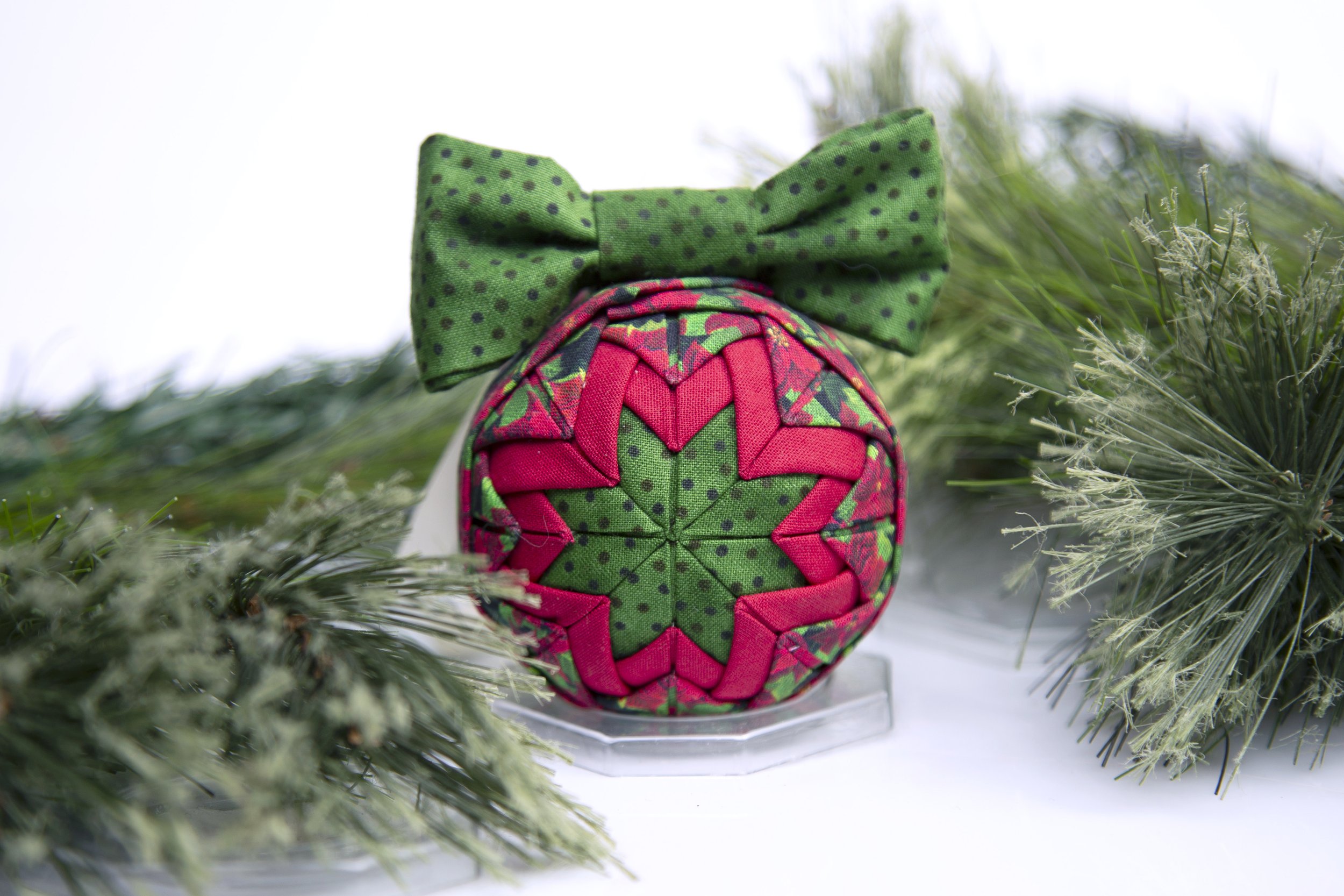 YuletideJoy_OnWhiteSinglefront_pattern.jpg