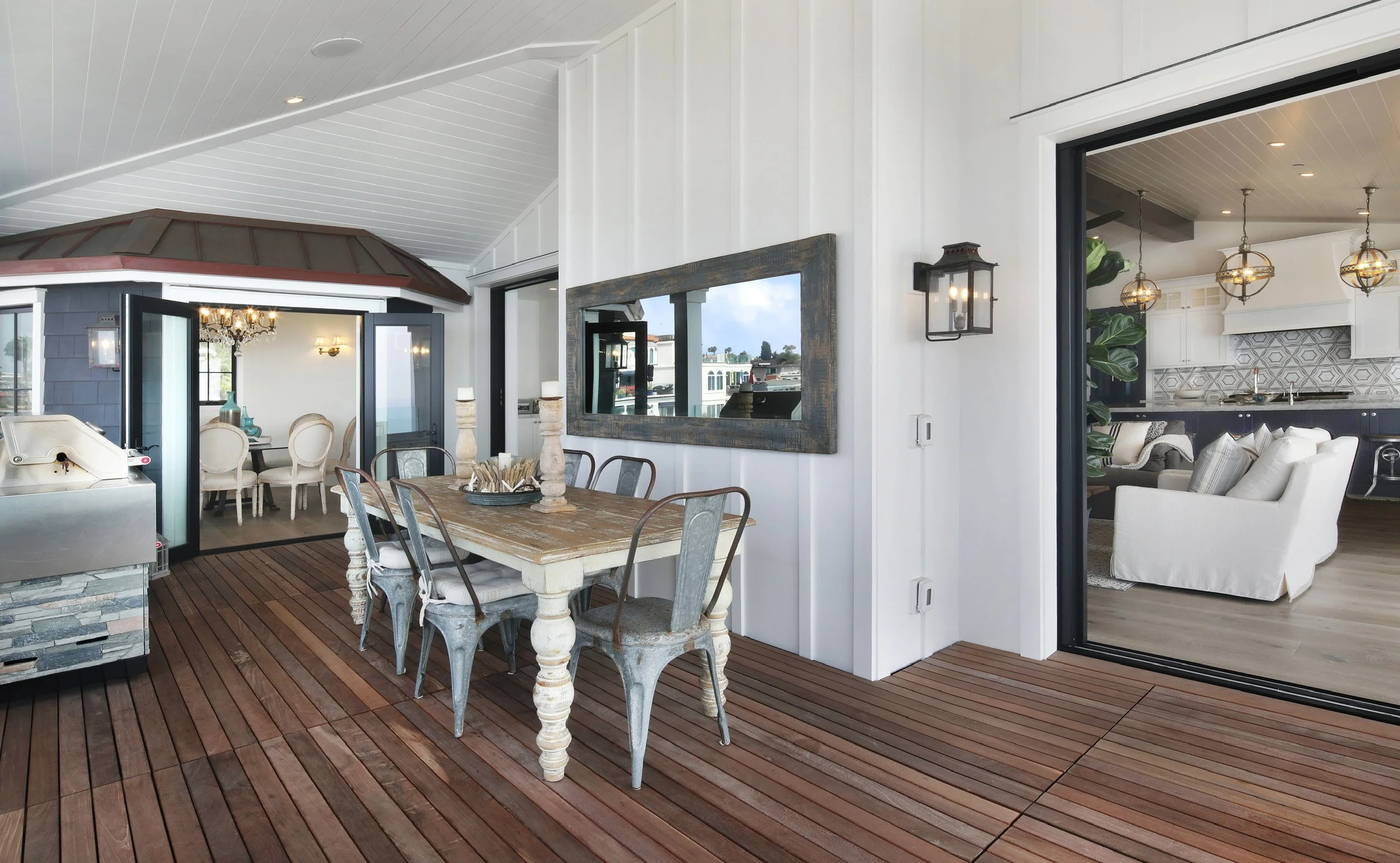 12 - back yard deck 9.JPG