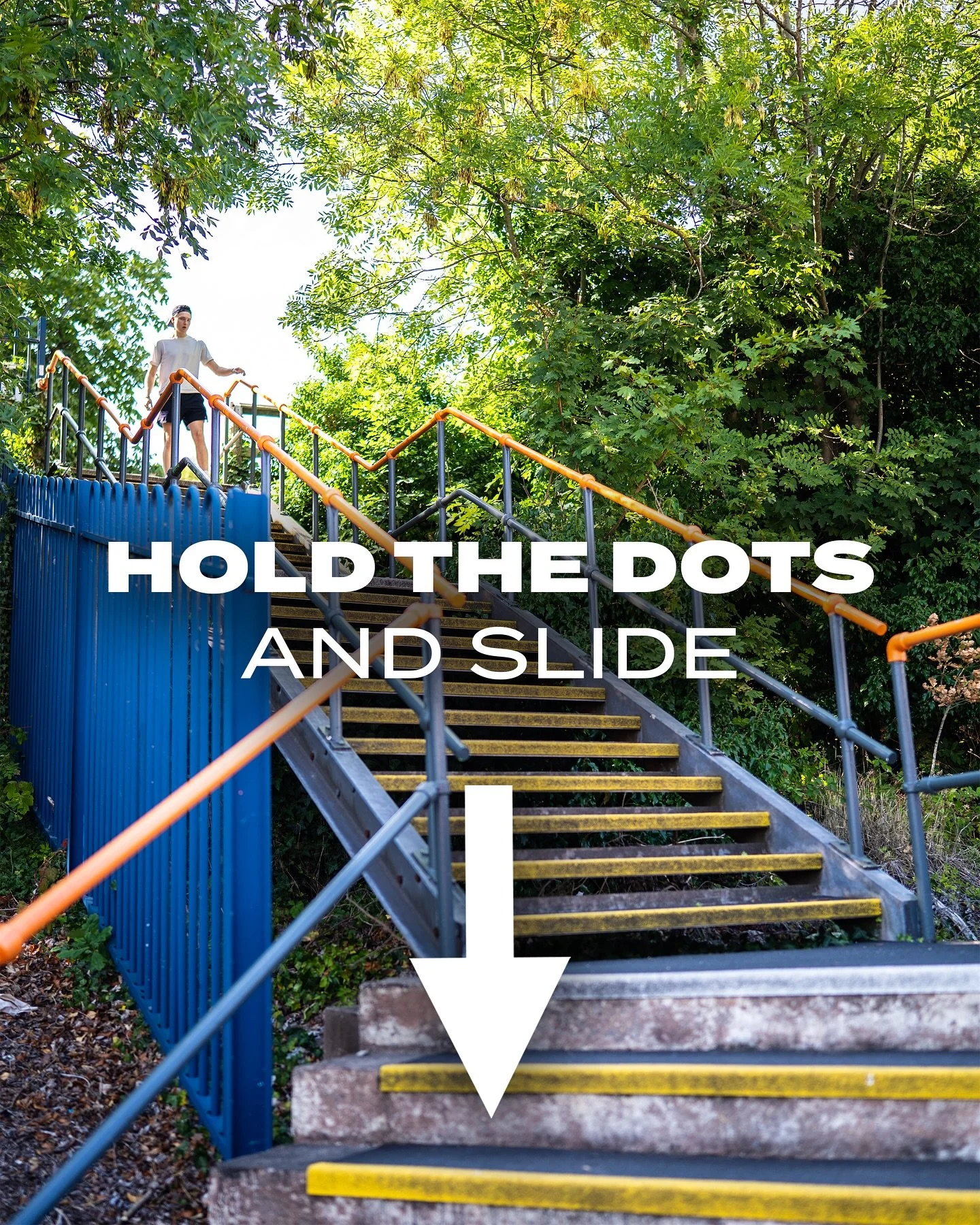 Hold the dots and SLIDE ⚪️🔵⚪️⚪️

Instagram&rsquo;s new feature makes for a great flipbook style post and it&rsquo;s incredibly satisfying 🤤🗒️

#videography #photography #contentcreation #holdthedotsandslide #content #asmr #satisfying #instagram #n
