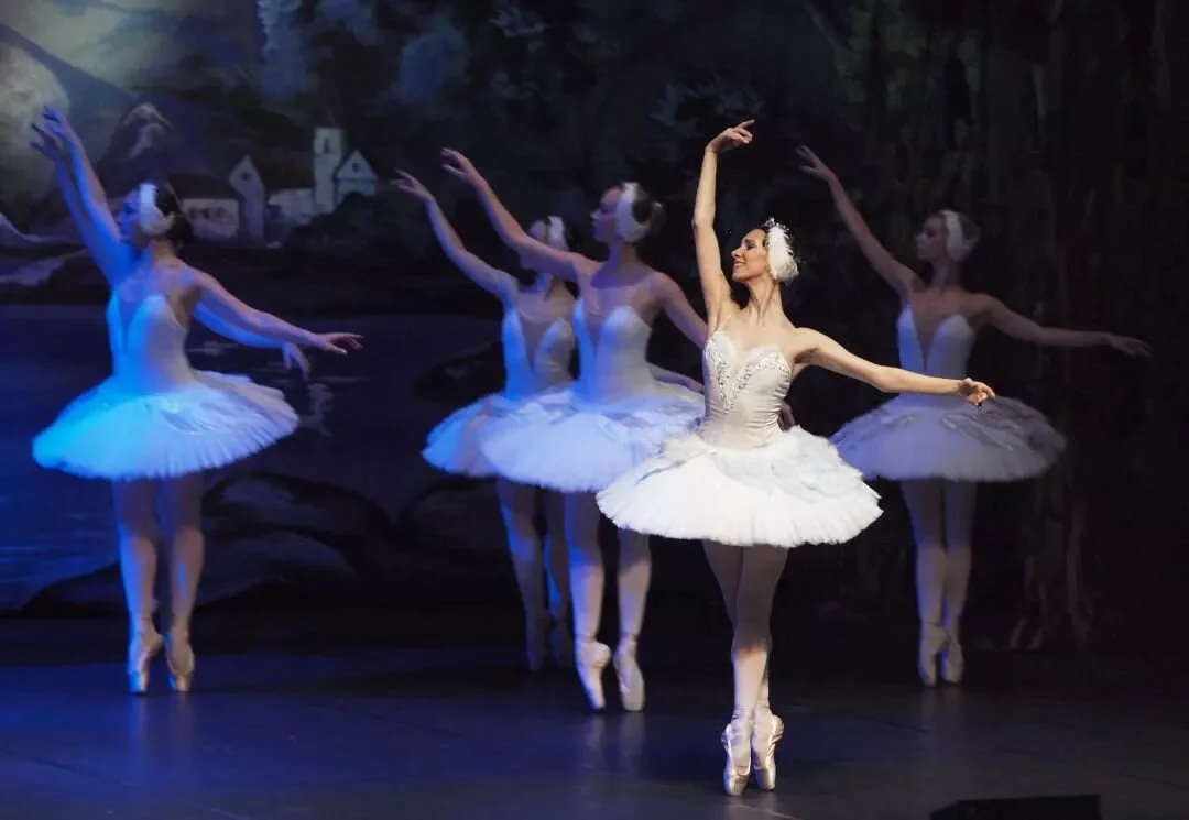 Ayer fue el cumplea&ntilde;os de una persona muy especial: nuestra querid&iacute;sima bailarina Radamar&iacute;a Nazarenco. Llevamos trabajando juntas desde hace m&aacute;s de 15 a&ntilde;os en giras, en temporadas en el teatro Gran V&iacute;a y el T