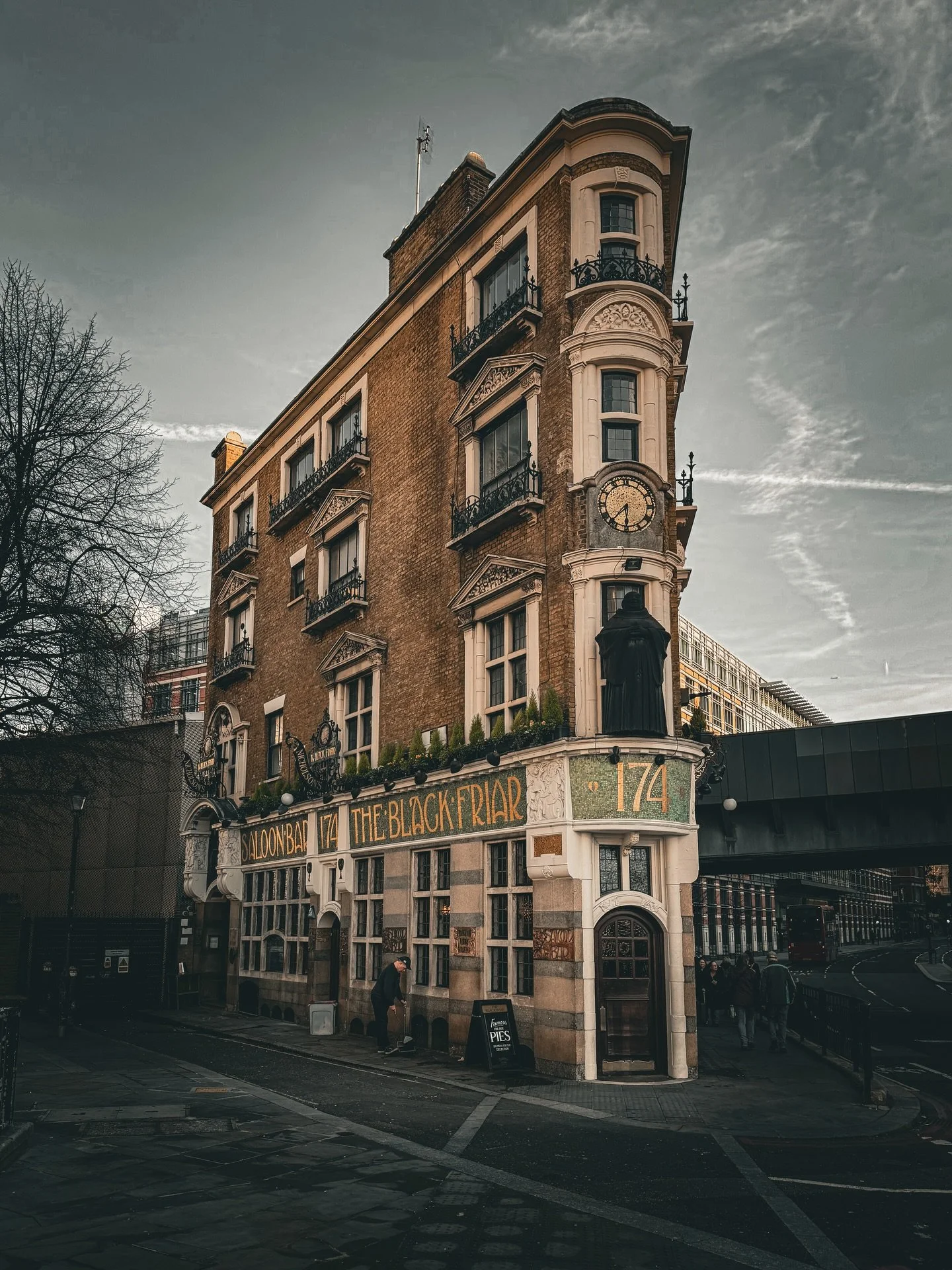 The Black Friar pub in London is one of those places that stops you in your tracks. Built in 1905 on the site of a medieval Dominican friary, it&rsquo;s a true Art Nouveau masterpiece. From the moment you step inside, you&rsquo;re surrounded by extra