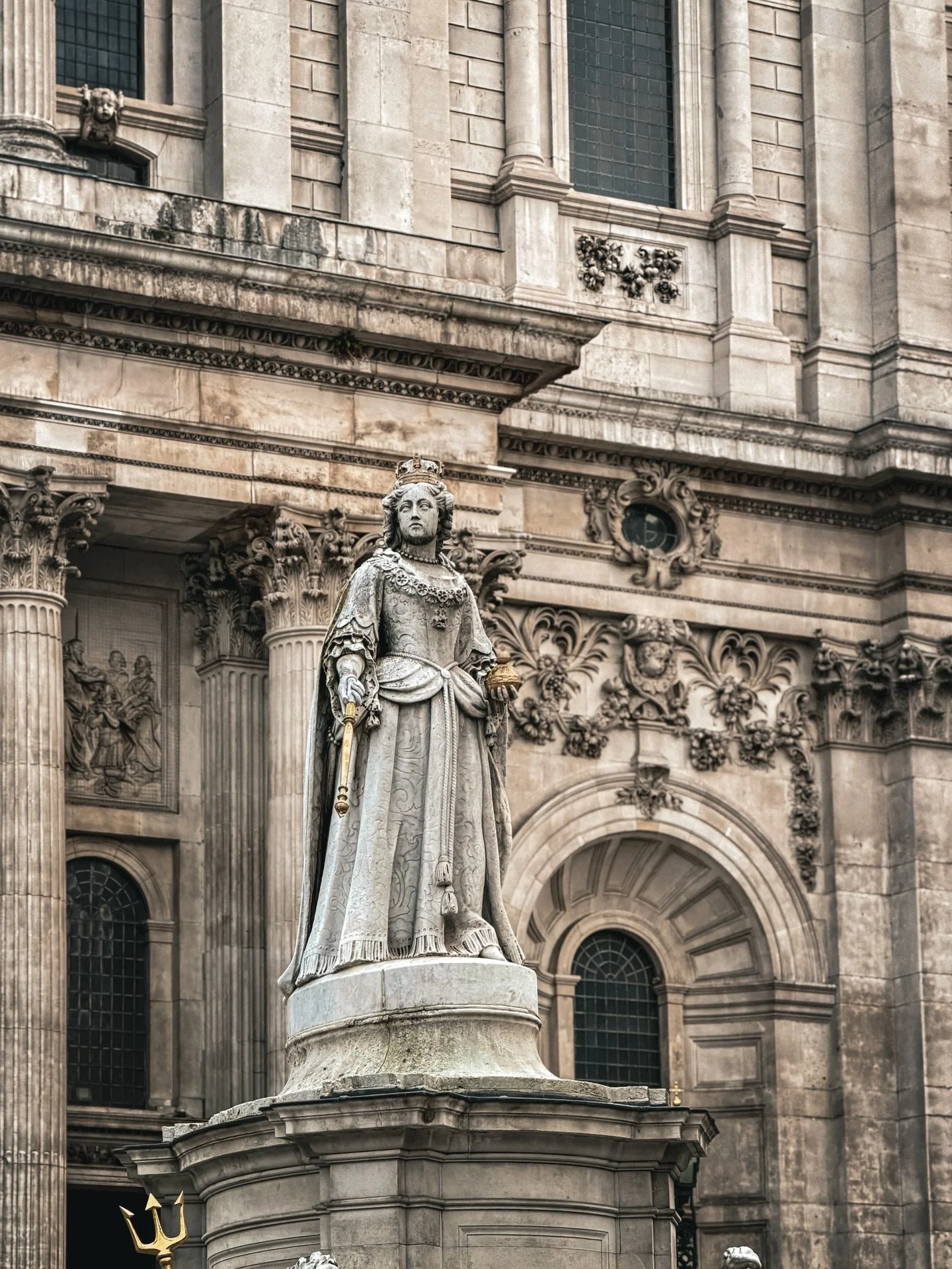 @stpaulscathedrallondon in London, designed by Sir Christopher Wren and completed in the early 18th century, is one of Britain&rsquo;s greatest architectural achievements. A masterpiece of English Baroque, it combines classical proportion with dramat