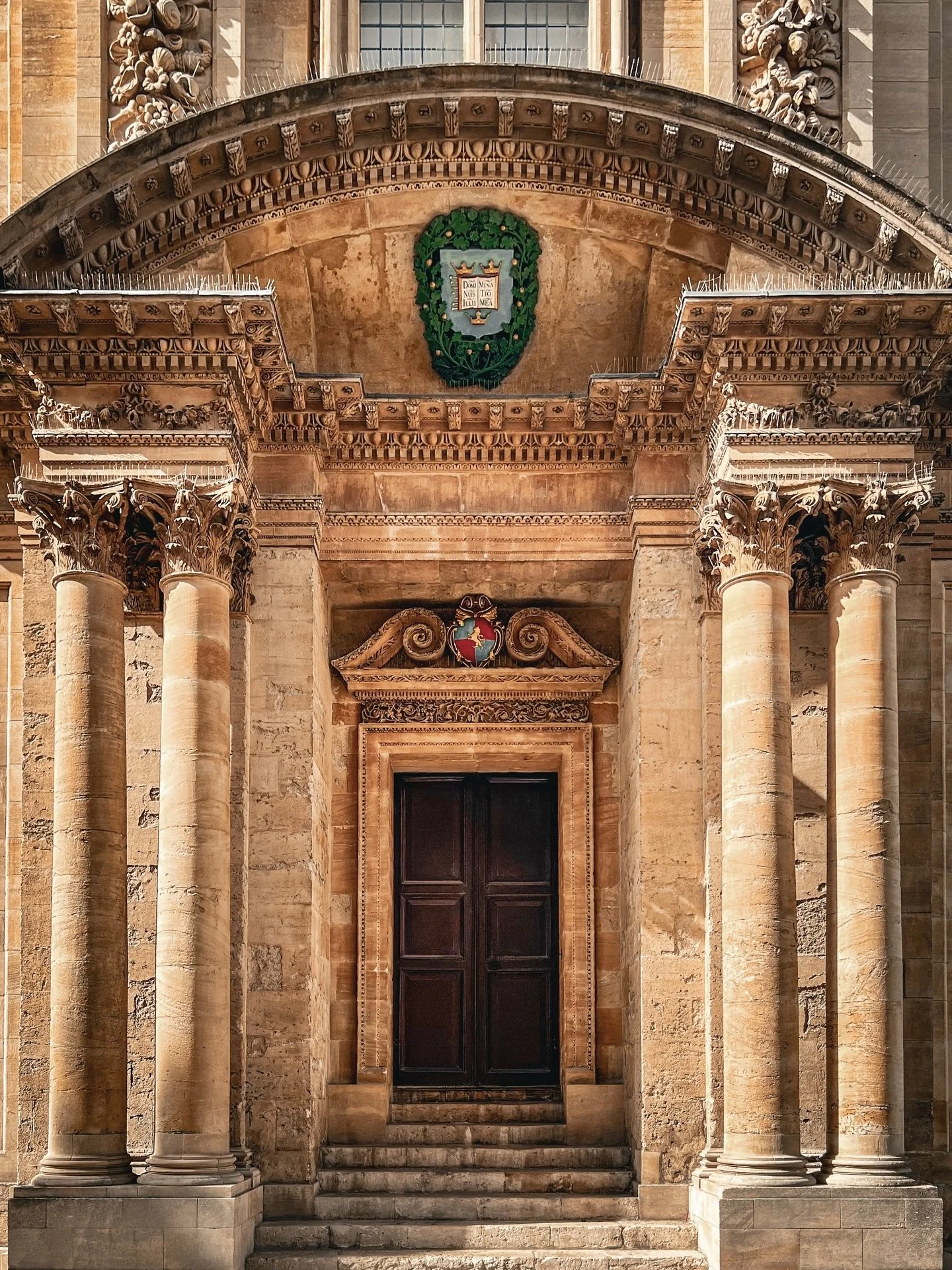 A selection of moments from my visit to Oxford in 2022. Within its streets stand some of the most extraordinary buildings, shaped by the vision of truly remarkable architects.

I had only a few hours to explore, but the city&rsquo;s history, beauty, 