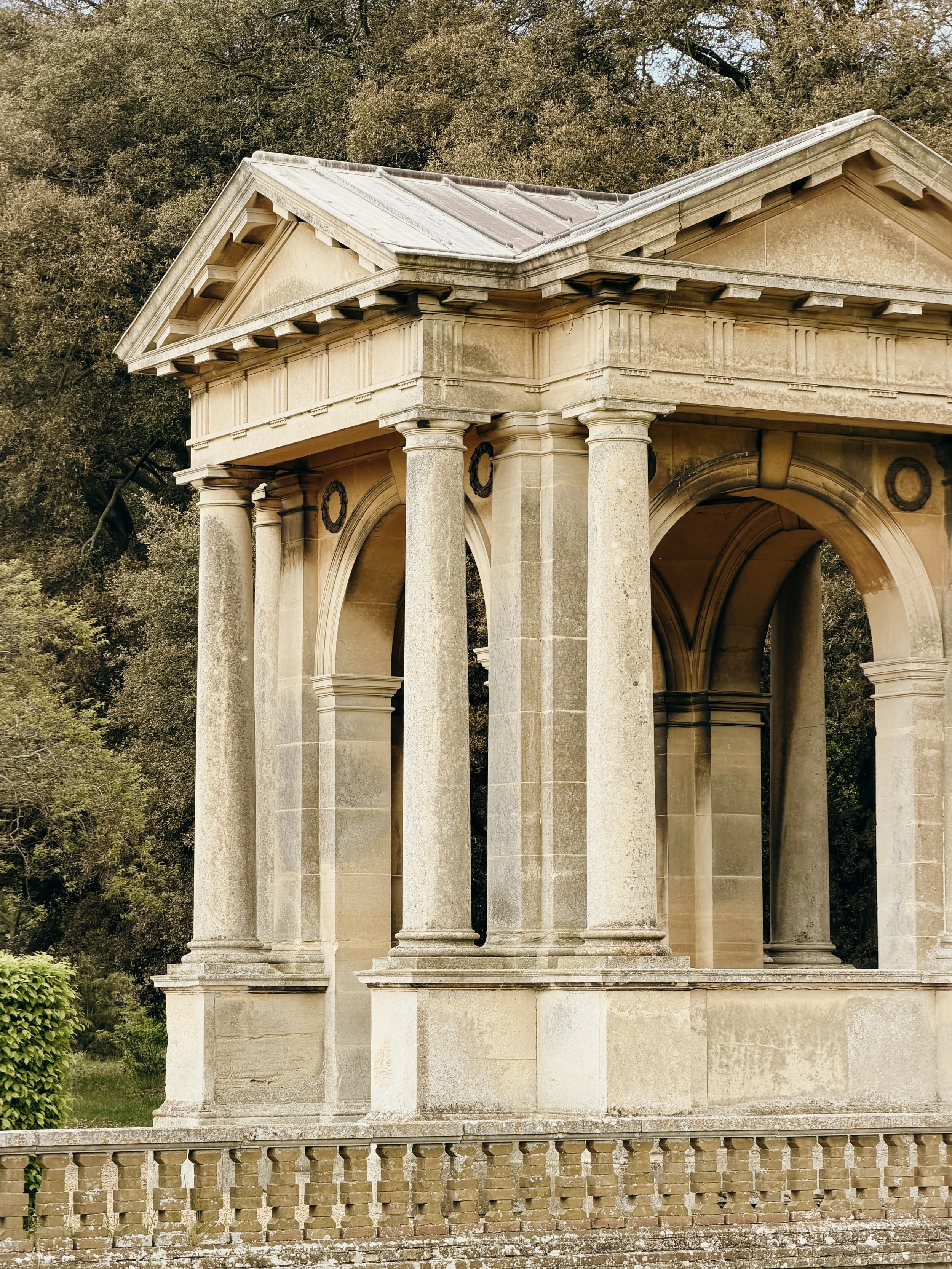 The Doric Temple at @holkhamestate formed part of the great remodelling of the south front carried out by William Burn and W. A. Nesfield around 1850. More than simply an ornamental structure, it acted as an elegant link between the formal terraces c