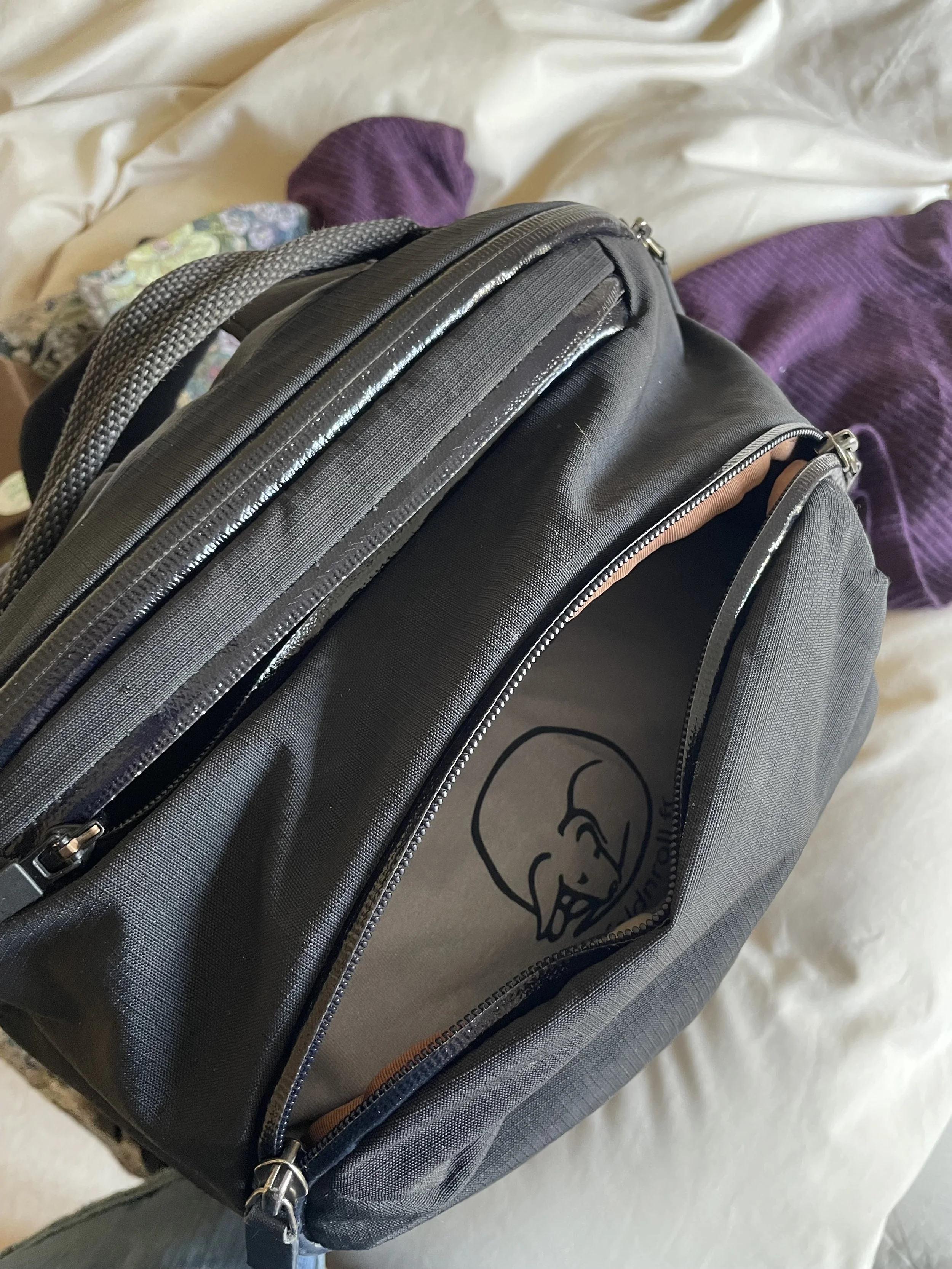 Hands free travelling! How to travel safely and enjoy your trip