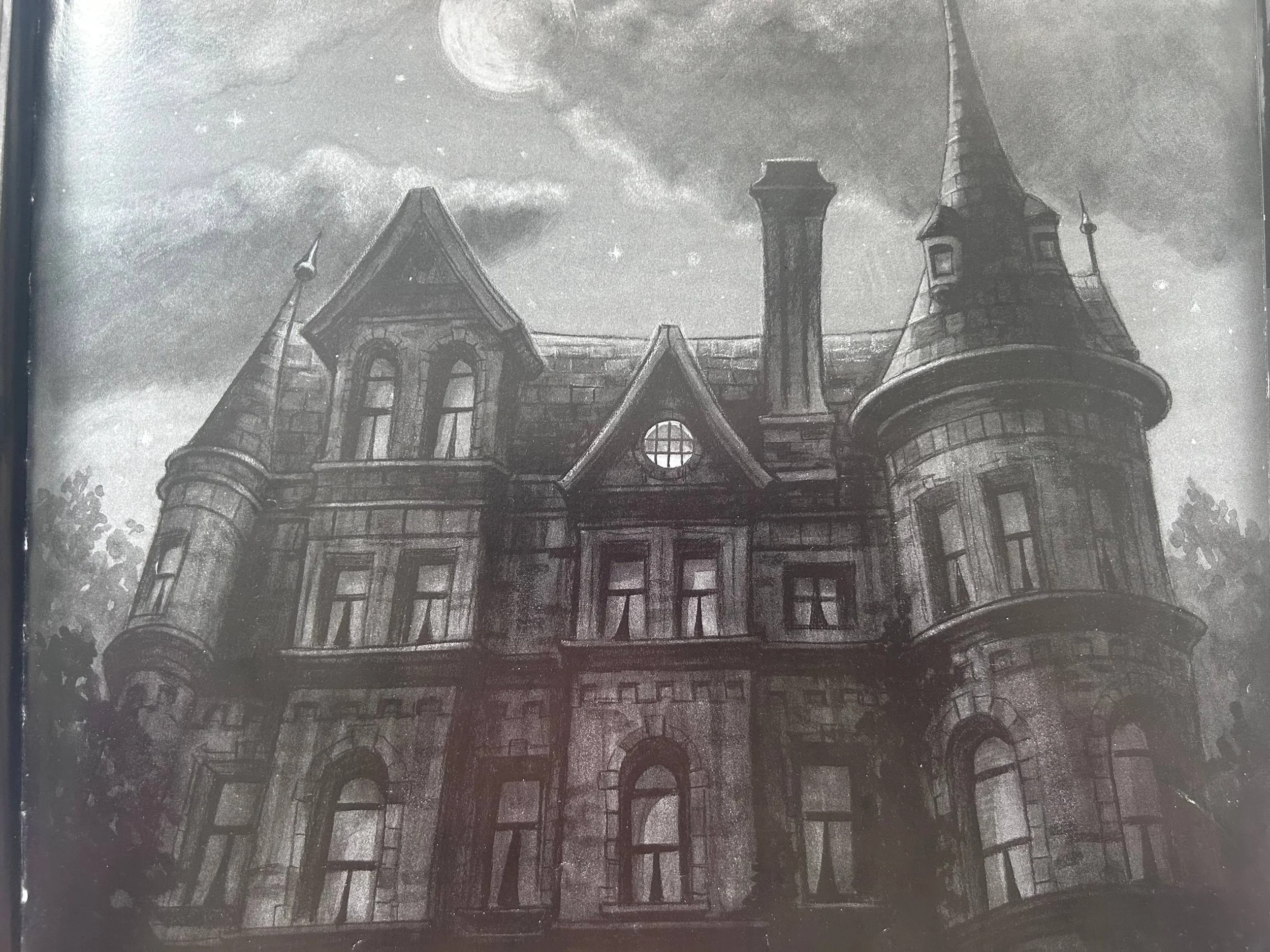 The Spider and the Fly by Tony DiTerlizzi and Mary Howitt spooky castle