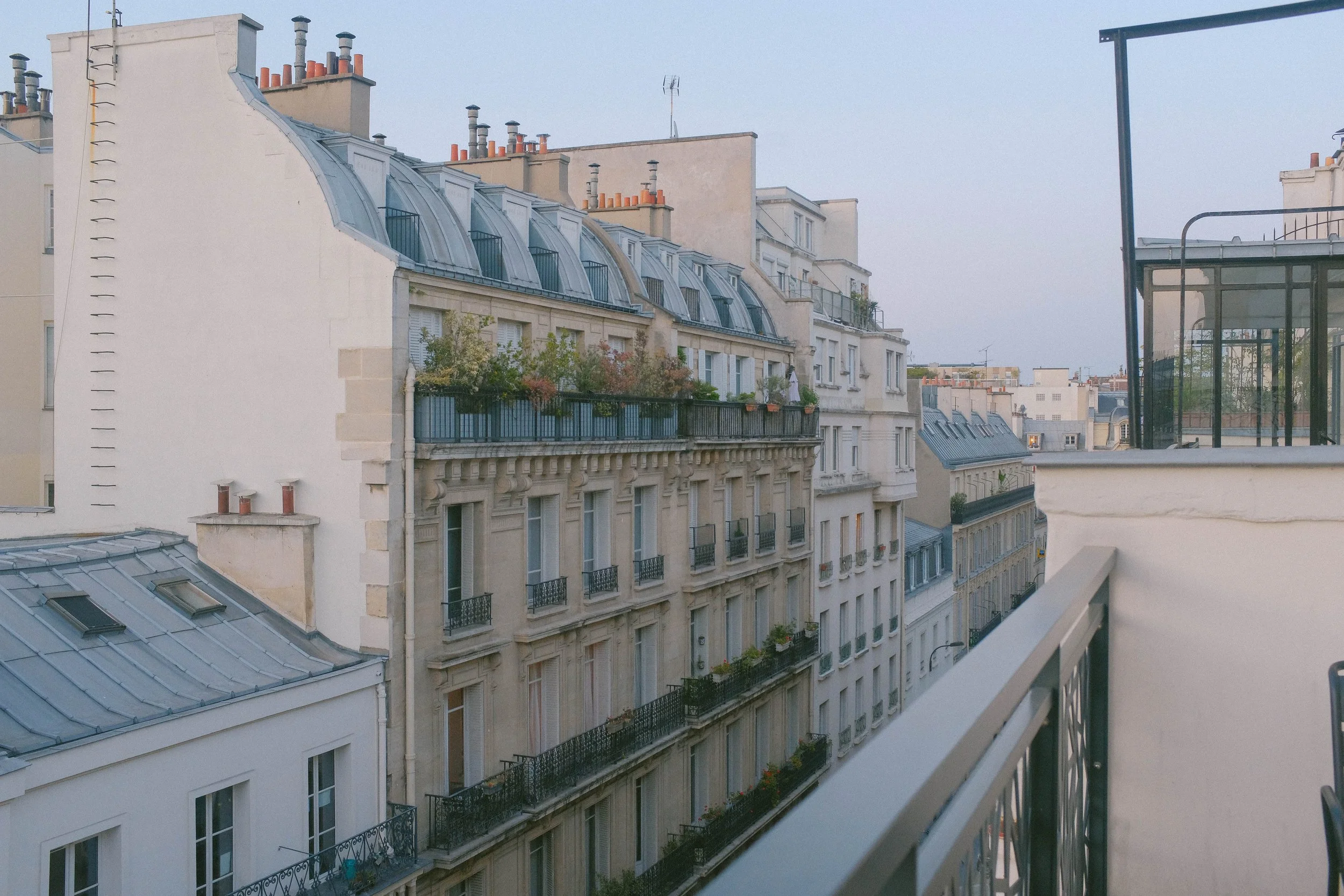 A Balcony Over Paris