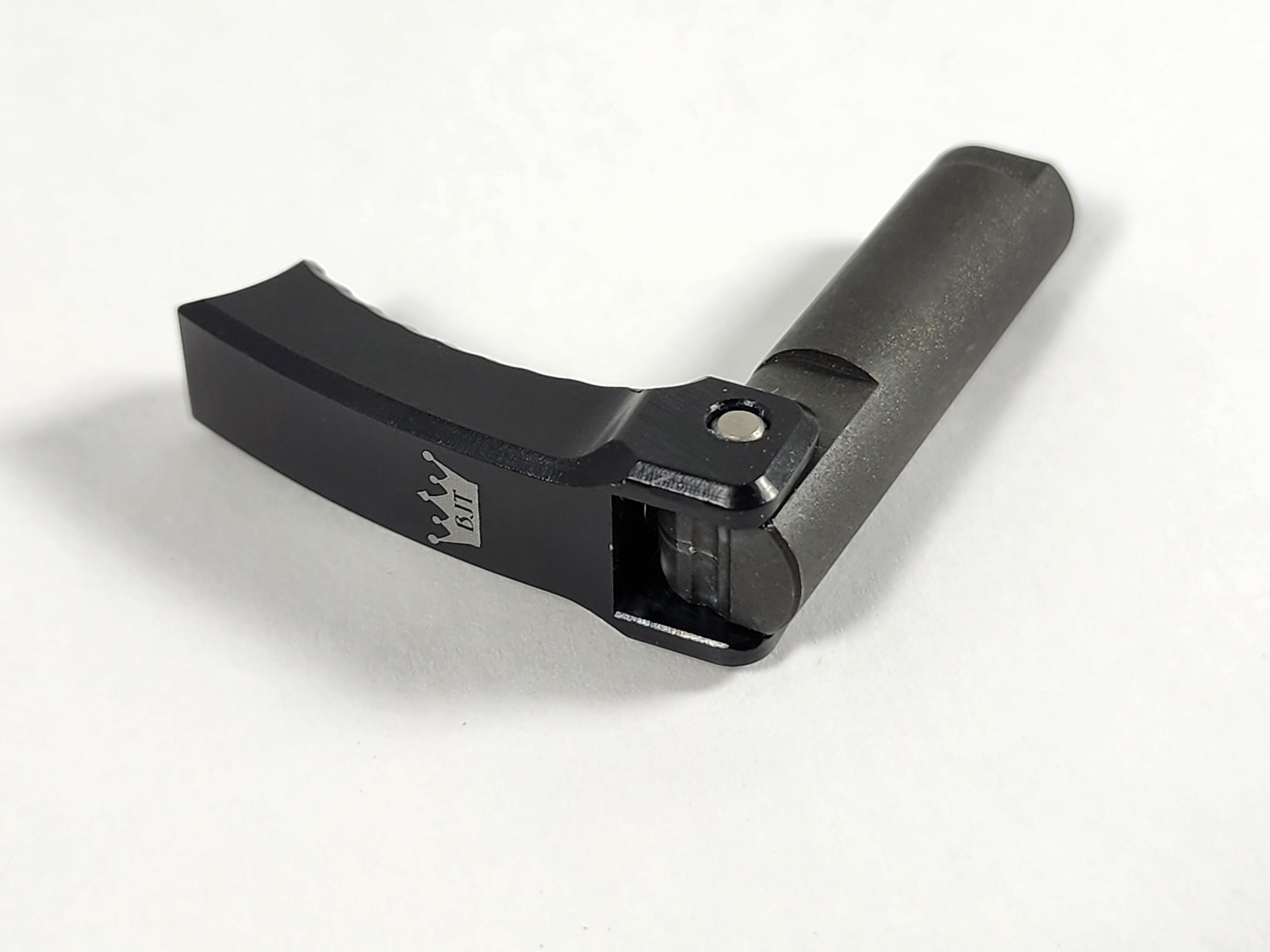 stribog-folding-charging-handle-folded-left.jpg