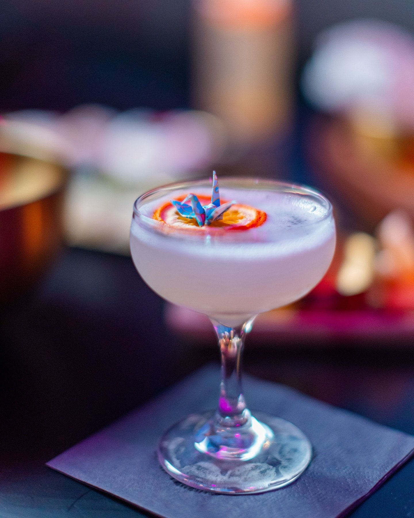 Shake off those Monday feels with a craft cocktail at Bar Diver. It&rsquo;s all about unwinding and enjoying the start of the week. Let&rsquo;s raise a glass to that! 🍸 #BarDiverATL #ATLEats