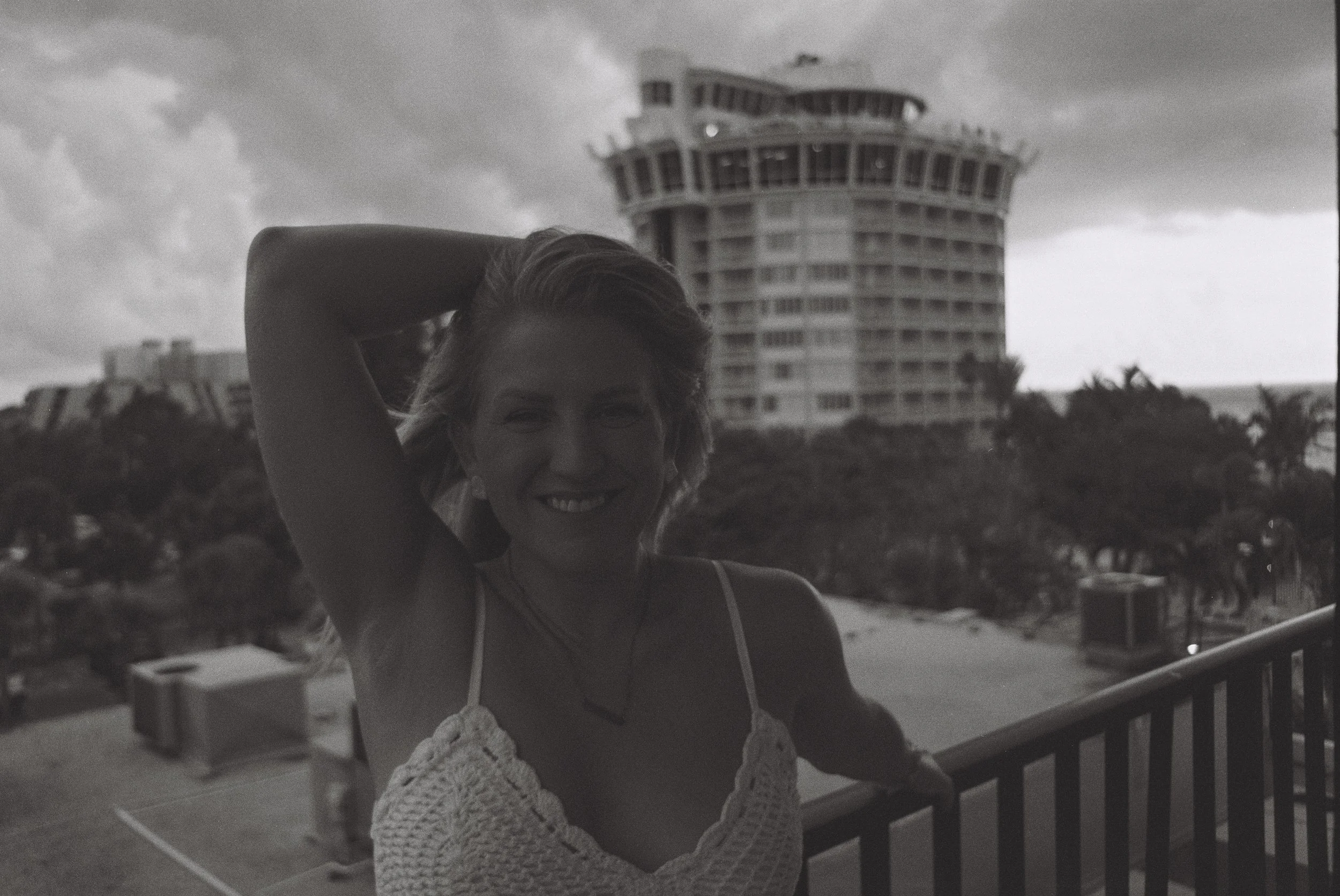 A touch of the vintage, Ash's film portraits give your aesthetic an undeniable sense of cool. Shooting medium format headshots in natural light is what film is all about. Ash shoots both 120 format and 35mm analog photography, based in Tampa and work