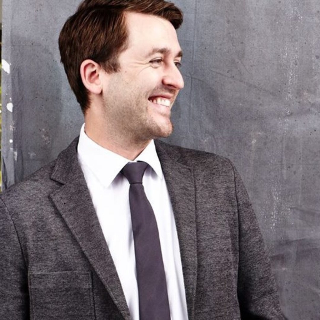 Associate Professor by day. Concert pianist on stages across North America, Europe, and South America by night. Andrew Staupe brings over 80 concertos worth of experience and a career full of world premieres to an intimate evening at Moody Mansion.
T