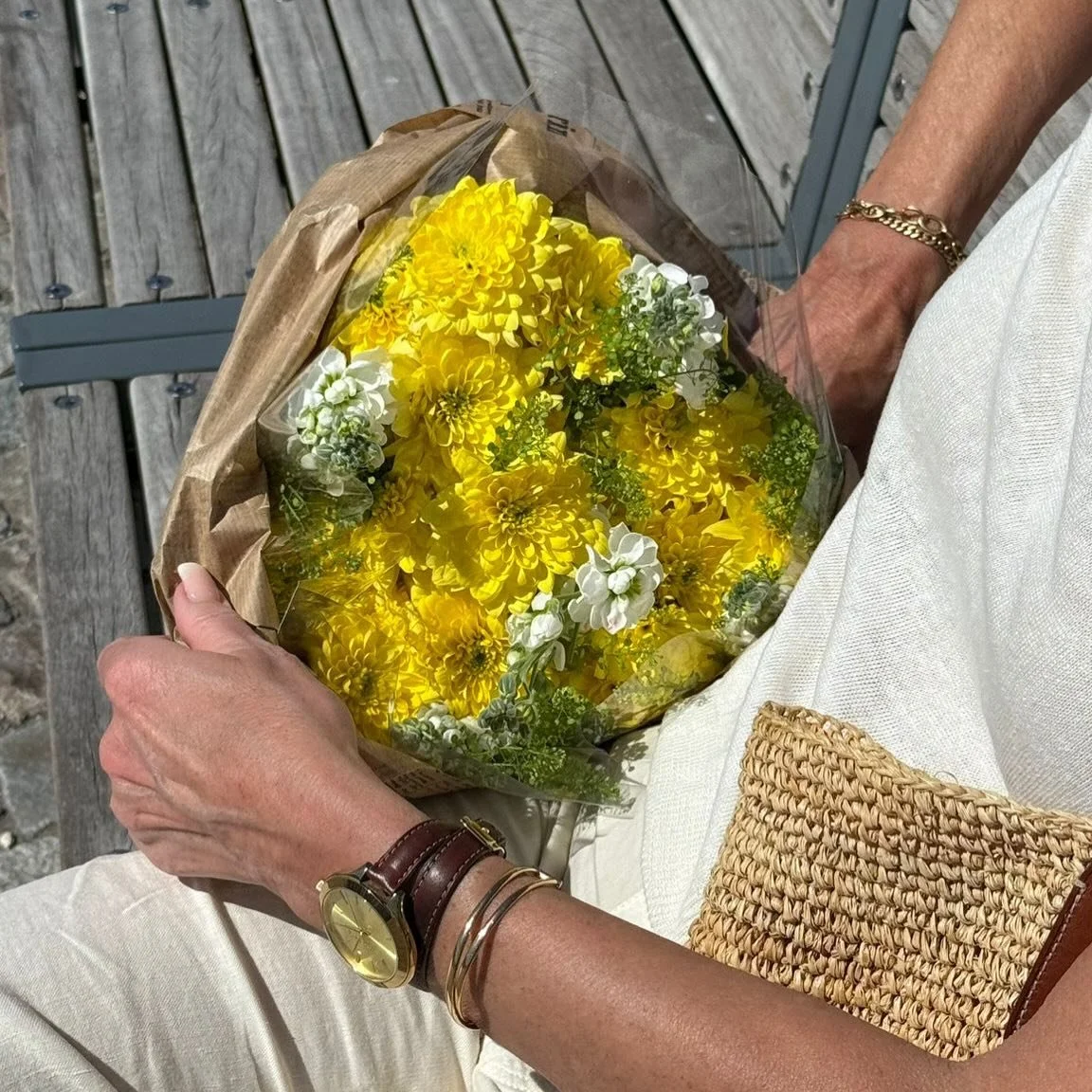 Jag fick ha b&aring;da hemma p&aring; mors dag och tack f&ouml;r att jag fick. ❤️ Vi promenerade i f&ouml;rsta sommardagen genom stan och in upp och runt Nationalmuseum och lunch p&aring; @restaurang_nationalmuseum (g&aring; dit!) och blev serverade 