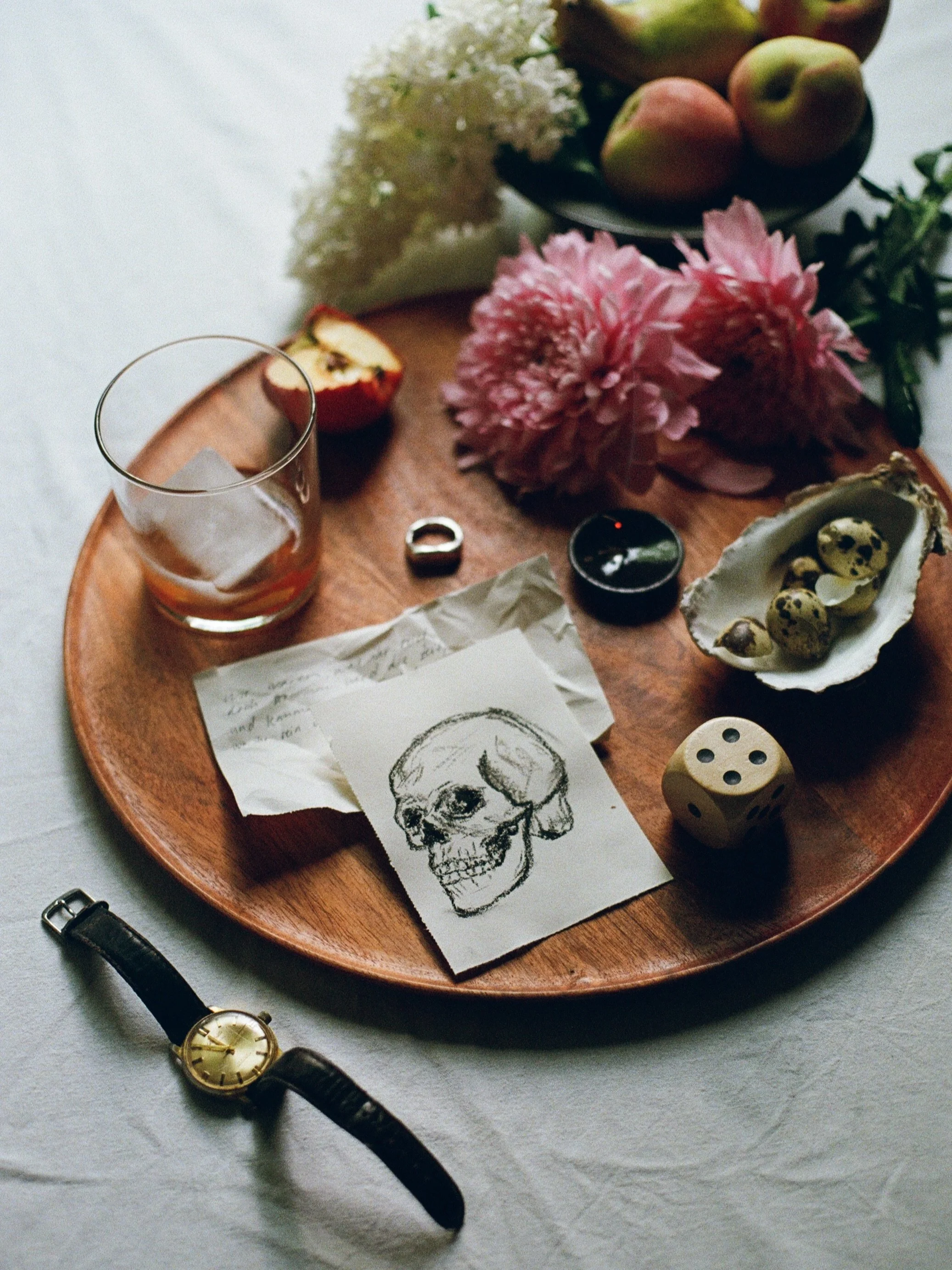 memento mori &mdash; carpe diem, may 2026. ●
my entry for @khrome_hamburg's photojam 3.0, the theme was "closer / n&auml;her". even though it did not make it onto the shortlist, i am very happy with the result and wanted to share it with yo