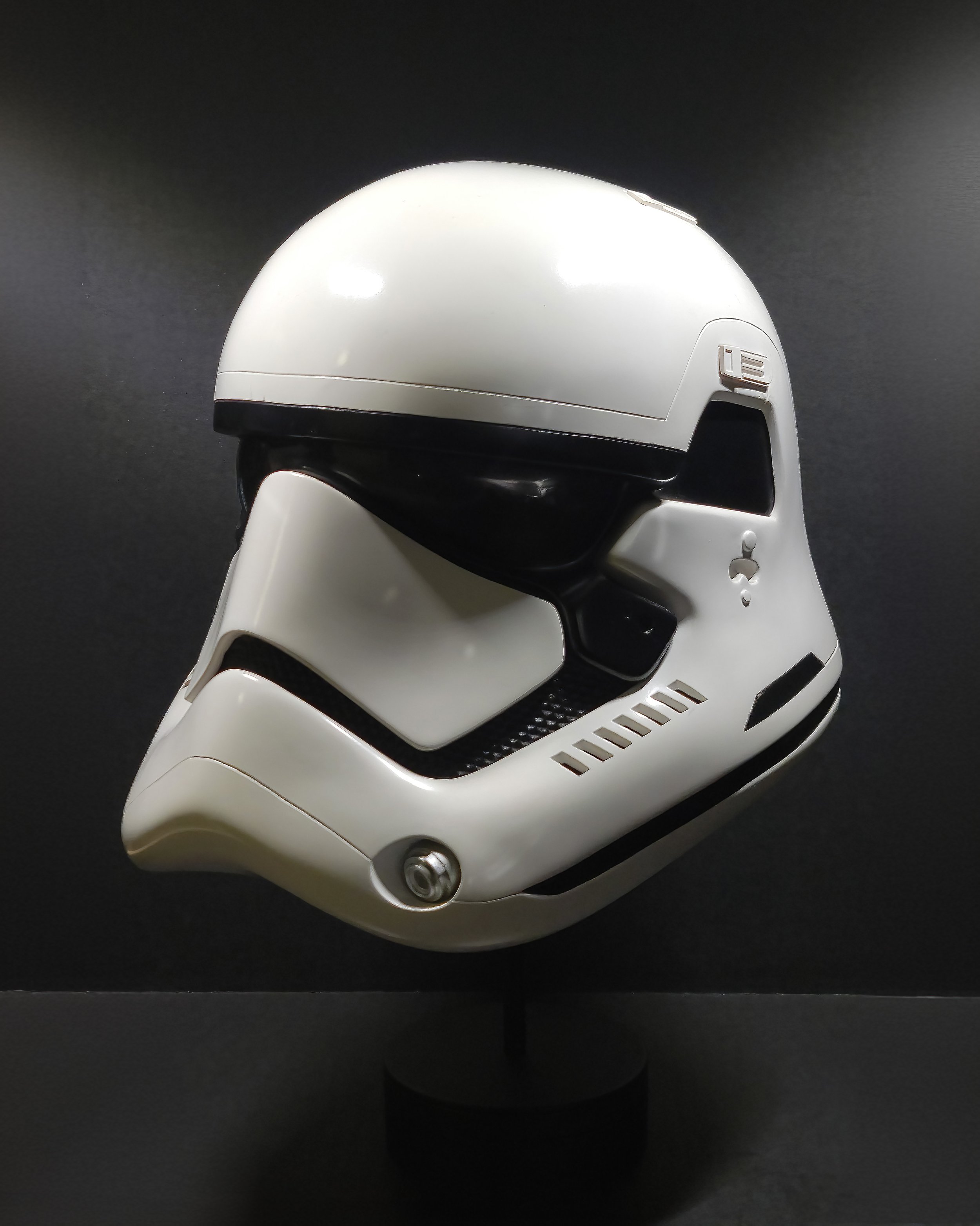 StarWars_FirstOrder_Helmet07.jpg