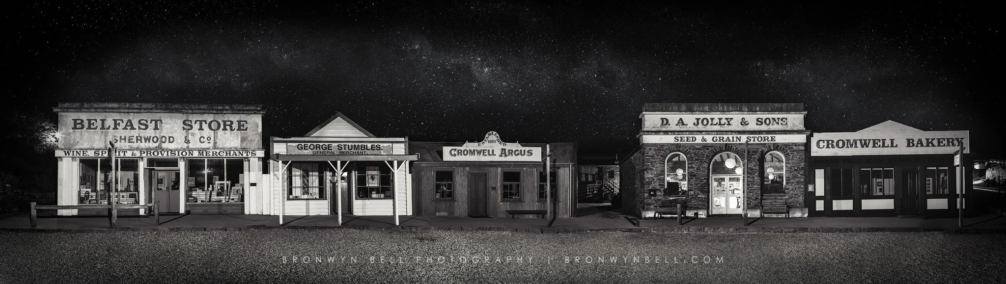 New-Zealand-Cromwell-Historic-Centre-Nightscape-photography.jpg