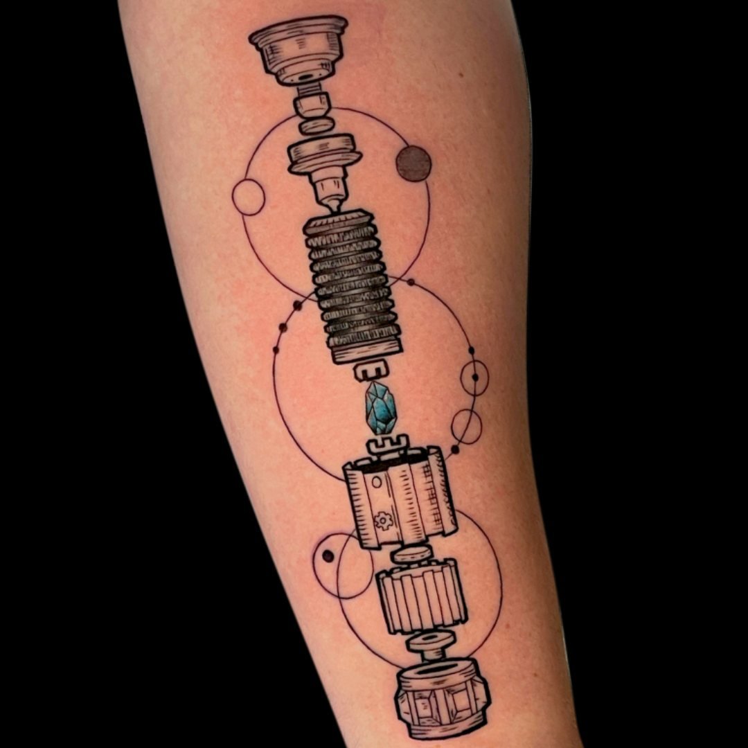 These lightsaber guts by @brianb.tattoos are out of this world 🌟

Brian loves making nerdy, pop-culture-inspired tattoos and is skilled in various styles of artwork. 

Don't wait any longer to make your next tattoo a reality, book Brian by visiting 