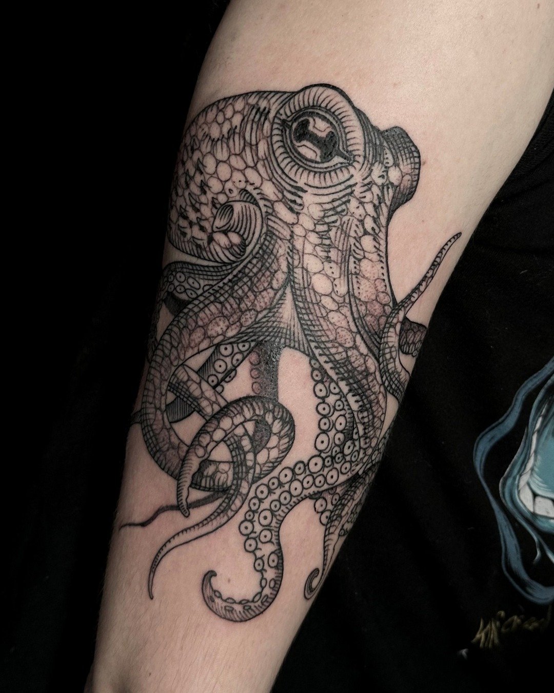 Made you ink! 🐙

This etching octopus by @luismiguel_ta2 is a perfect example of the versatility of this style when done by a skilled artist.

If you're a fan of etching or woodblock print tattoos, Luis is your guy! Head to the link in bio to submit