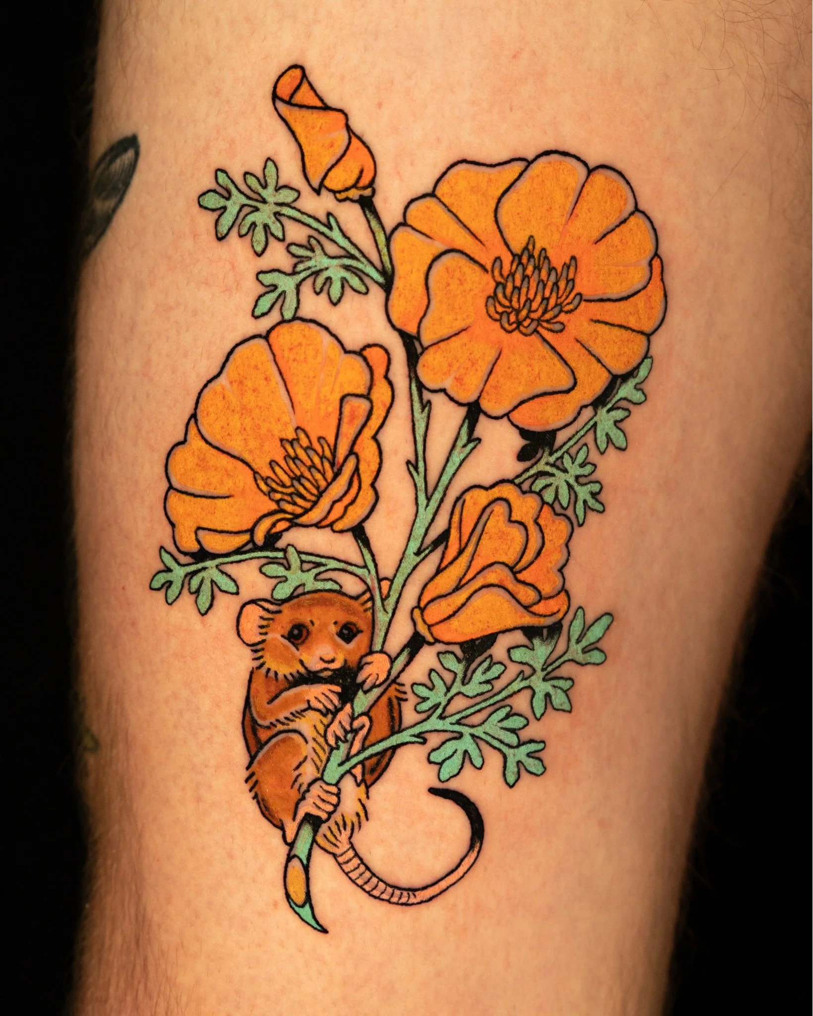 Mouse and Florals done by @itsjustbryn at Ink &amp; Dagger🐁

To book Flash or Custom tattoos with Bryn, tap the link in our bio to fill out a booking form or give us a call at 770-692-4245!

 #inkanddaggertattoo #roswell #roswelltattoo #roswelltatto