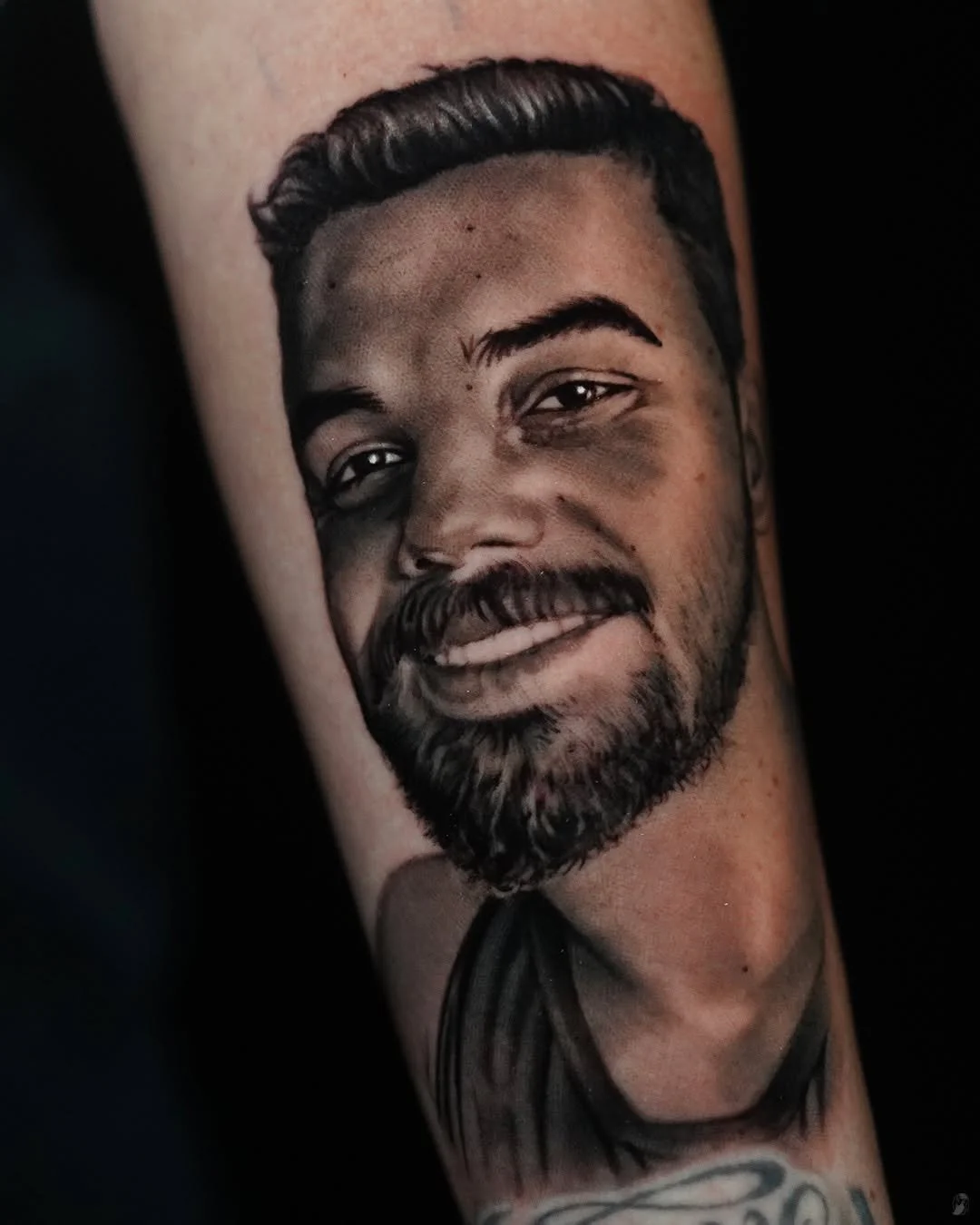 Stani - @mrgingerjaw is tattooing at @inkanddaggertattoo give them a follow! - It was an honor to tattoo this memorial piece for Ericka. Thank you so much for entrusting me with such an important piece

 #atltattoo #atlantatattoo #atlantatattooartist