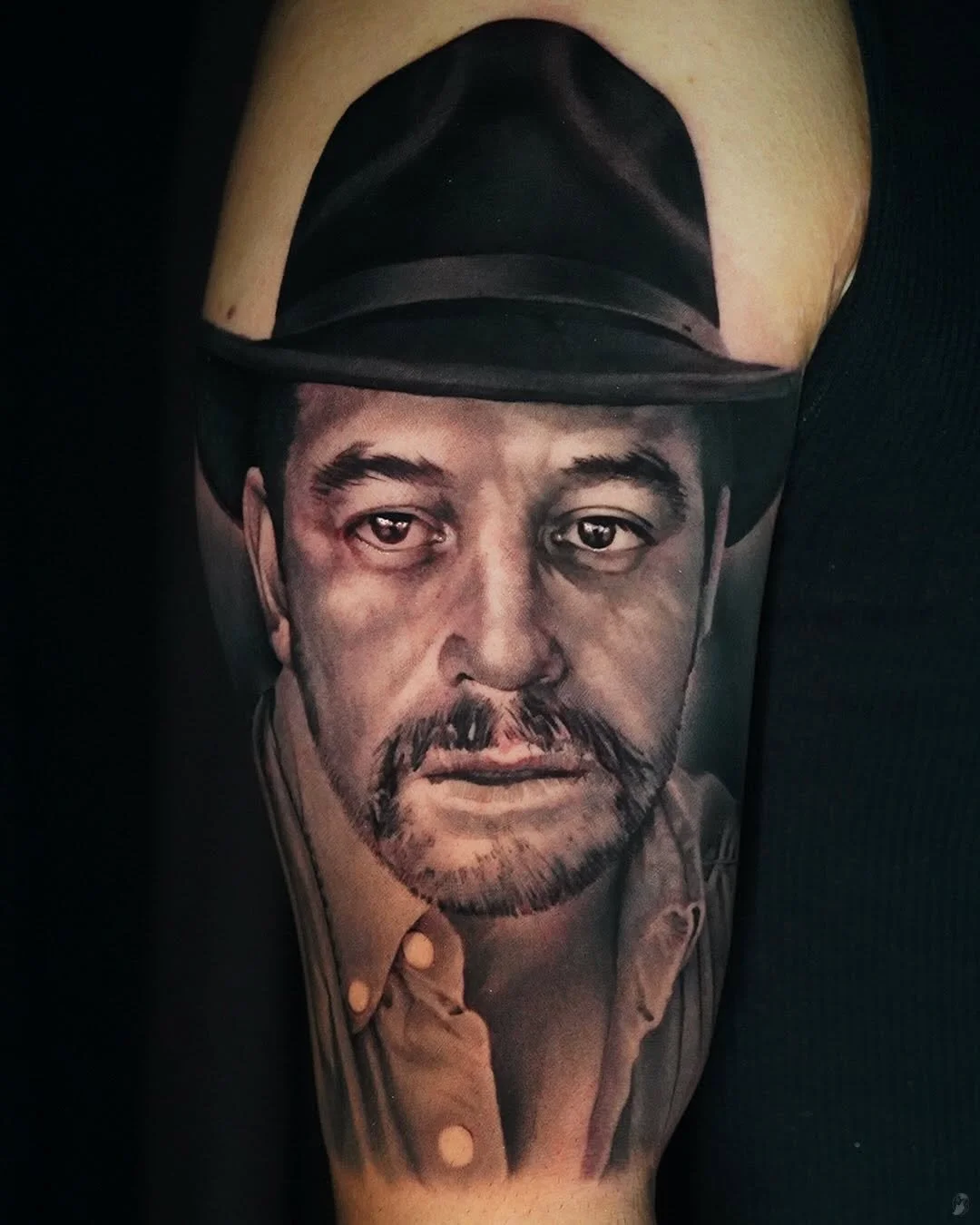 Stani - @mrgingerjaw is tattooing at @inkanddaggertattoo give them a follow! - Big thanks to Ivan for trusting me with this portrait of his dad, I had a blast! &bull; 💥 BOOKS OPEN💥 &bull; INQUIRIES please visit: www.booking.inkanddagger.com/ &bull;