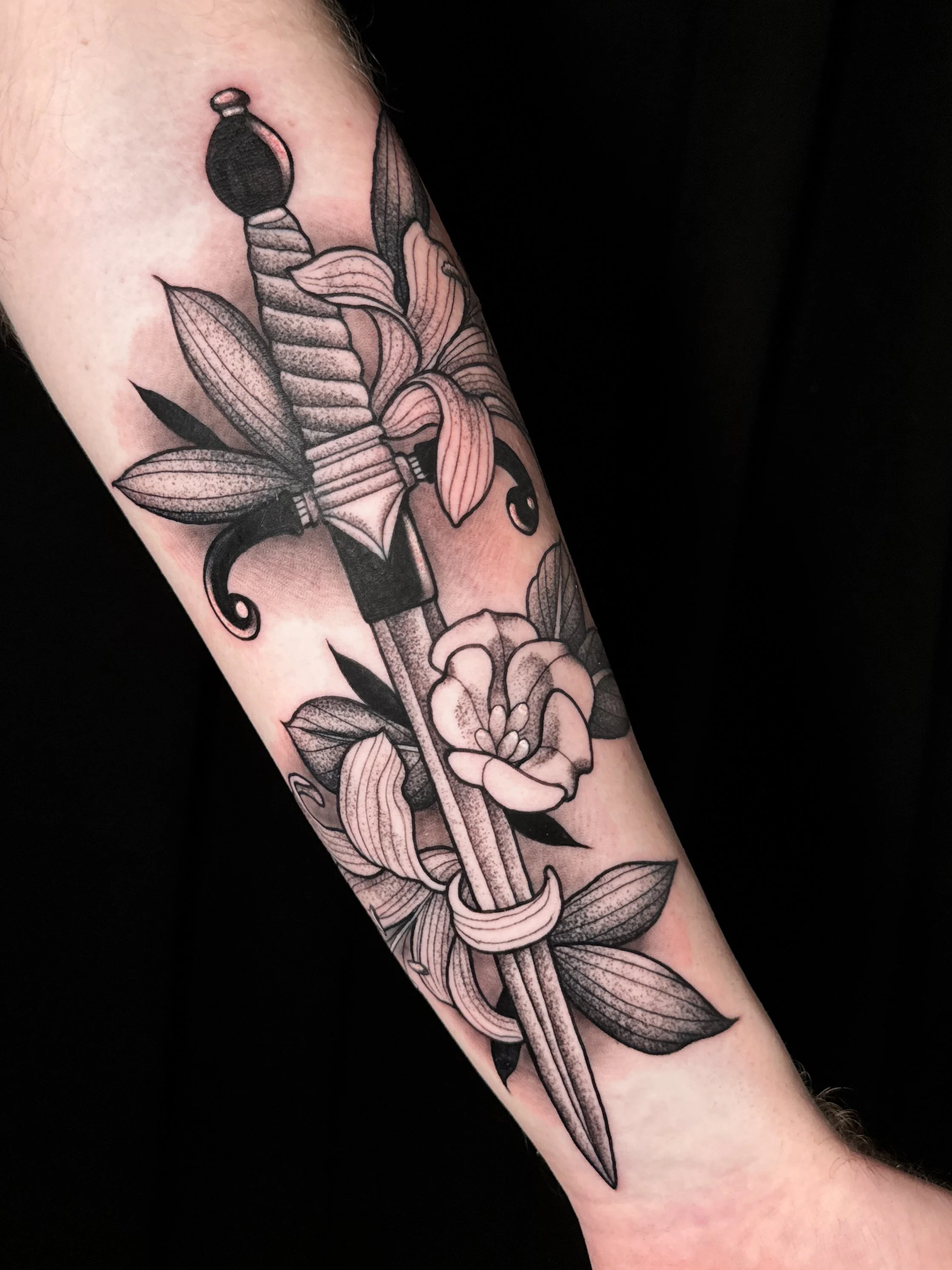 dagger_floral_blackwork_amber_grey_i&d.jpg
