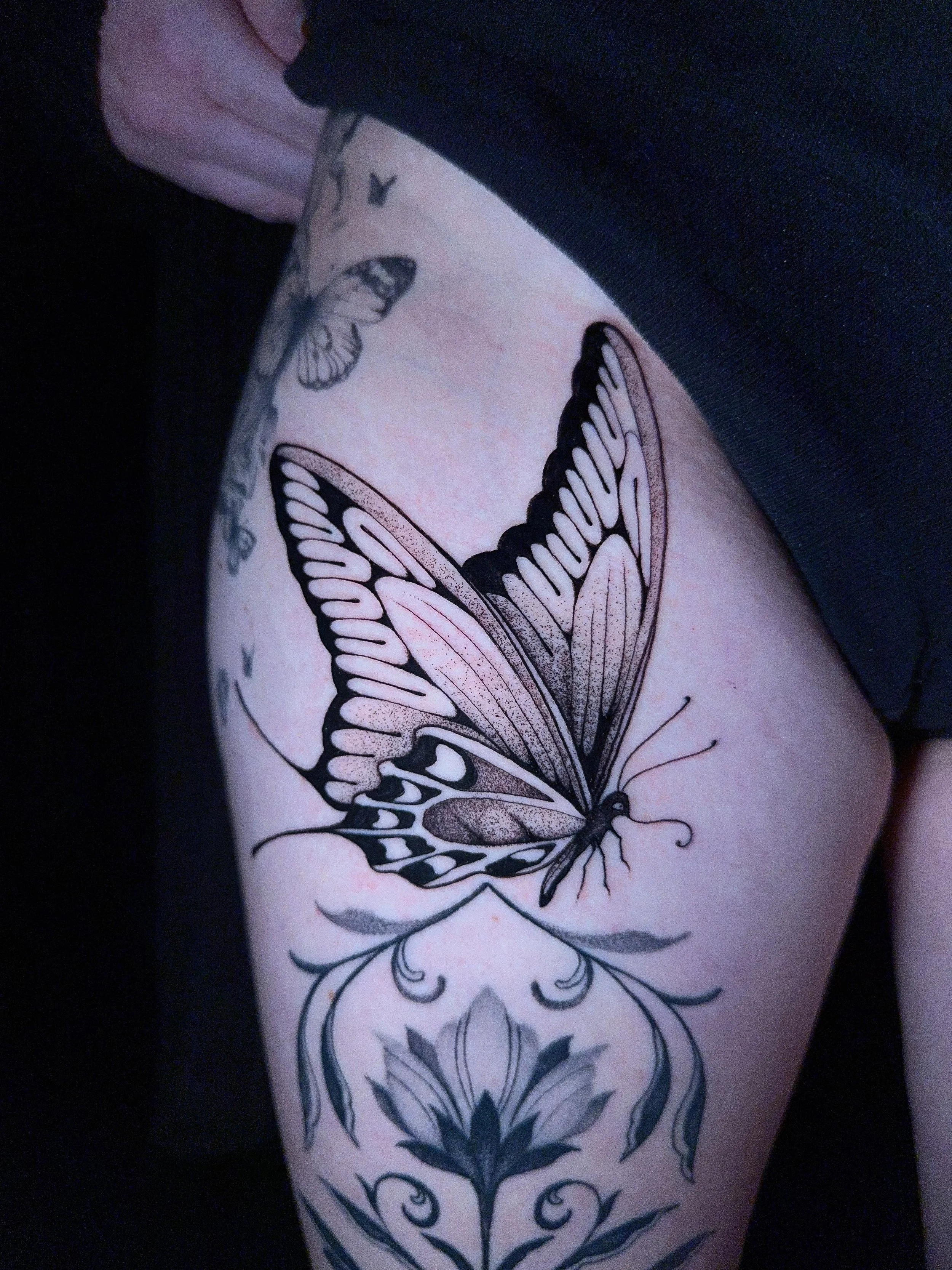 paired_butterfly_light_thigh_blackwork_amber_grey_i&d.jpg