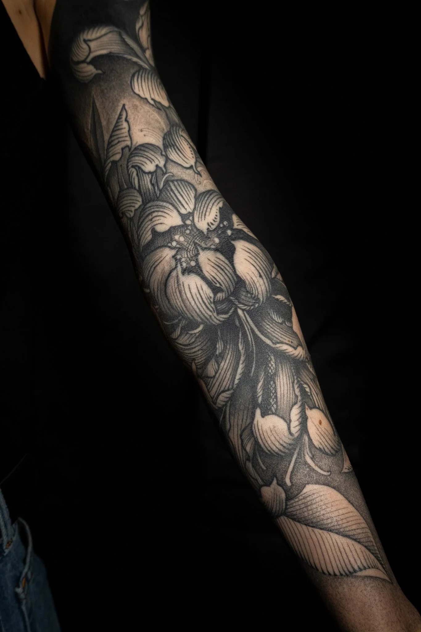 chrysanthemum_sleeve_luis_hinestroza_ink_and_dagger_roswell_ga-09.jpg