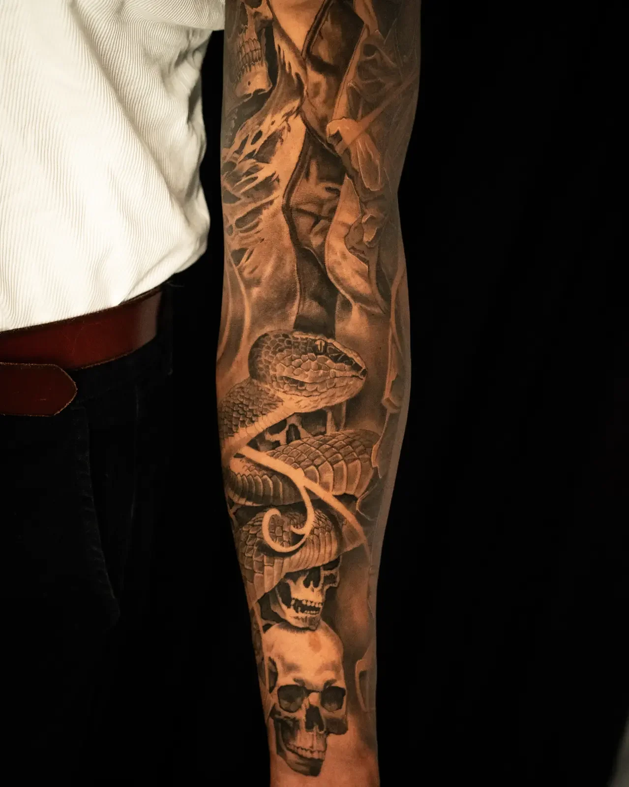 Lady_justice_sleeve_healed_4.webp