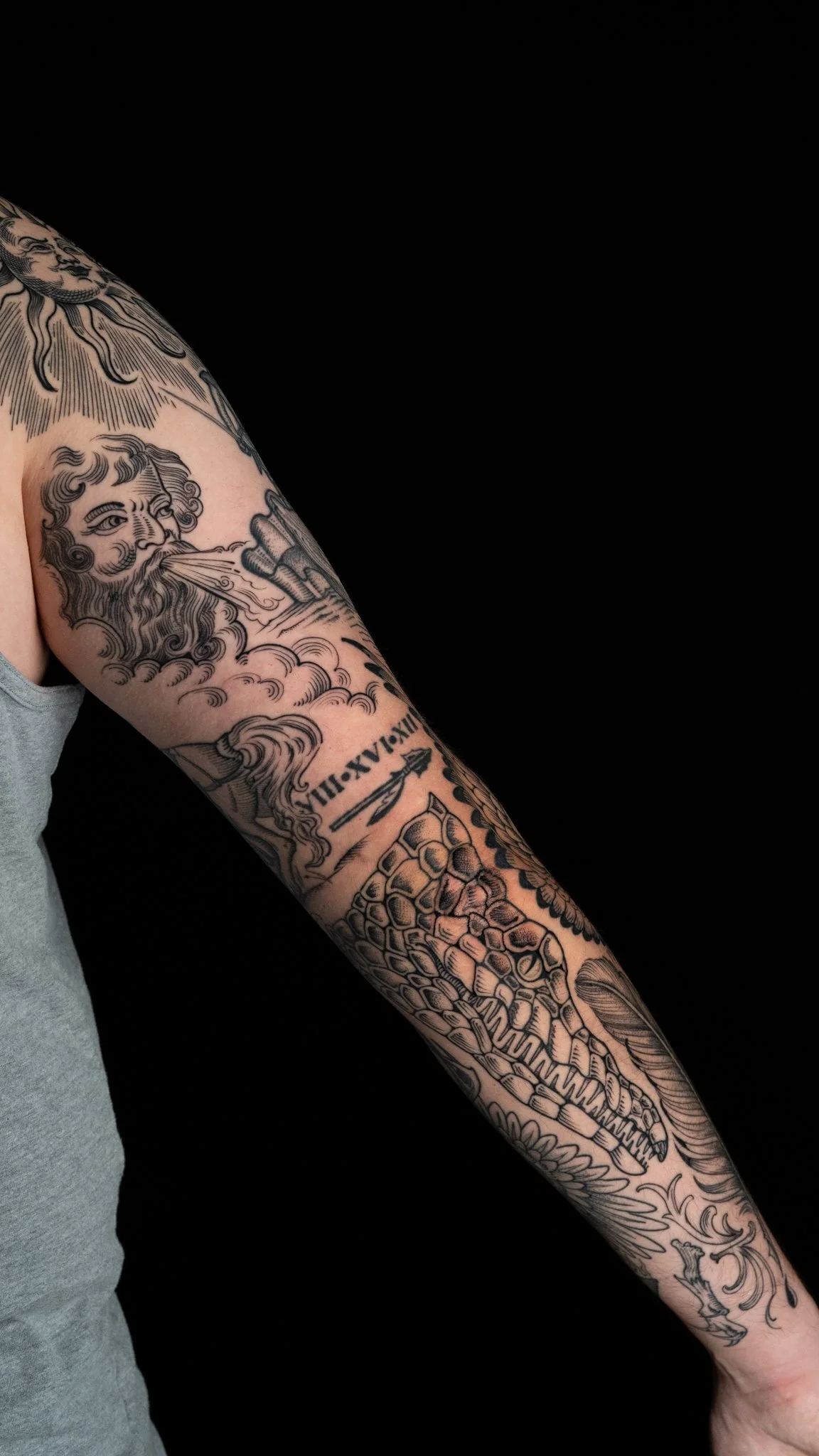 etching_medieval_sleeve_luis_hinestroza_ink_ad_dagger_roswell-07.jpg
